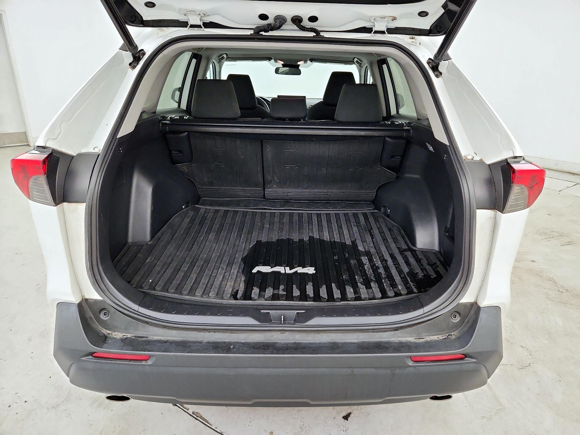 Thumbnail: 2021 Toyota RAV4 - 19