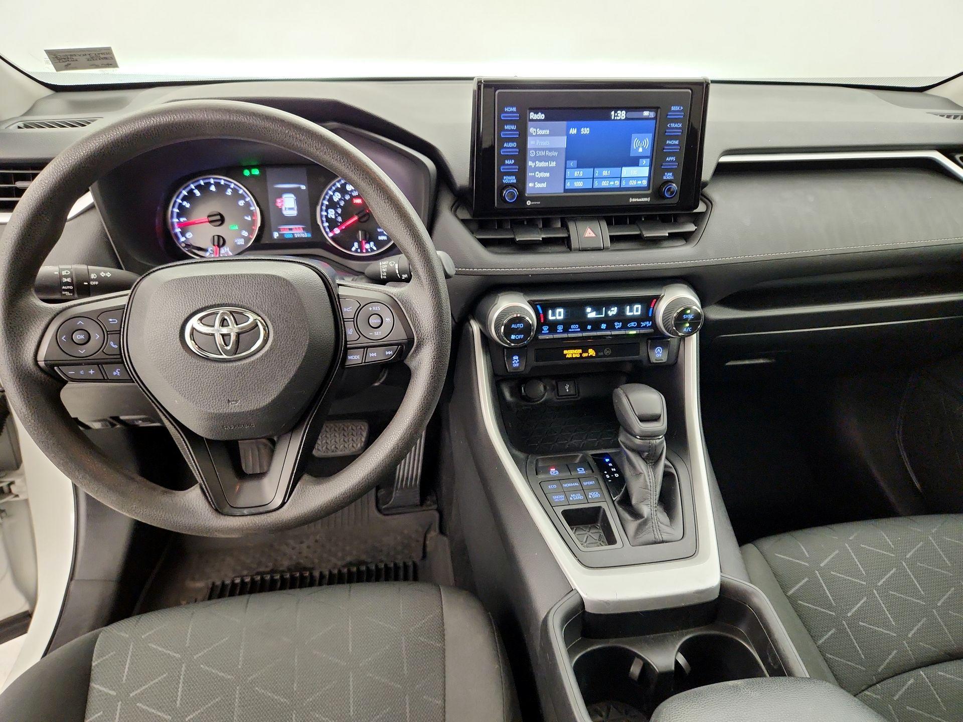 Thumbnail: 2021 Toyota RAV4 - 8