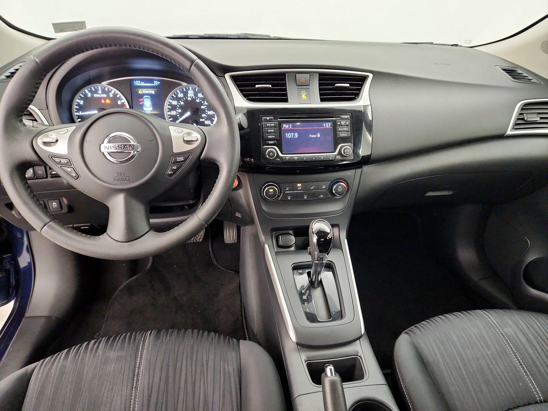 Thumbnail: 2017 Nissan Sentra - 9