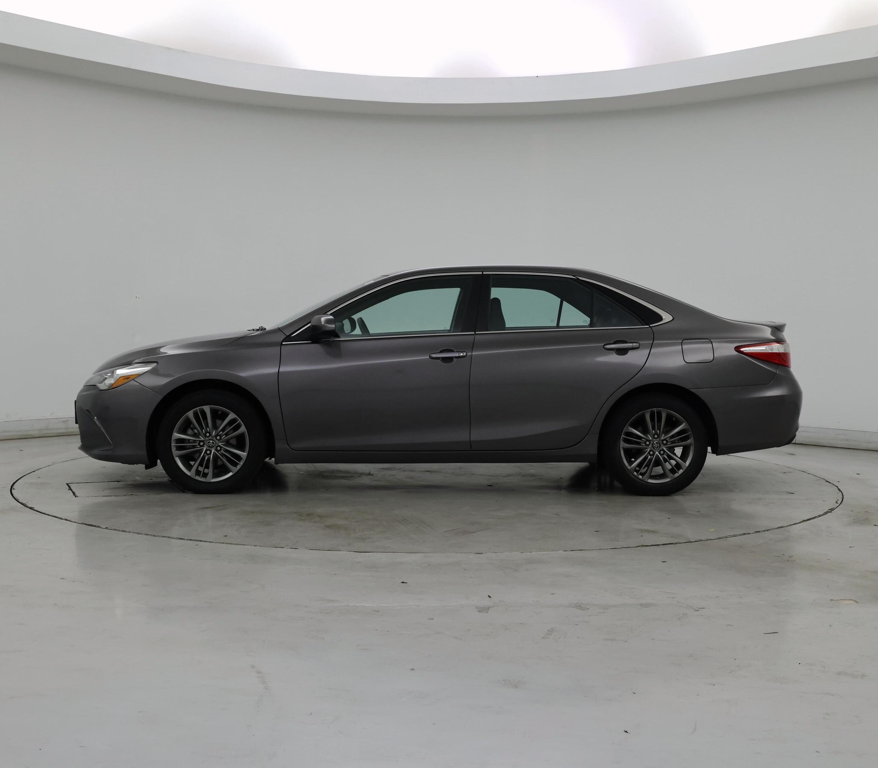 Thumbnail: 2017 Toyota Camry - 3