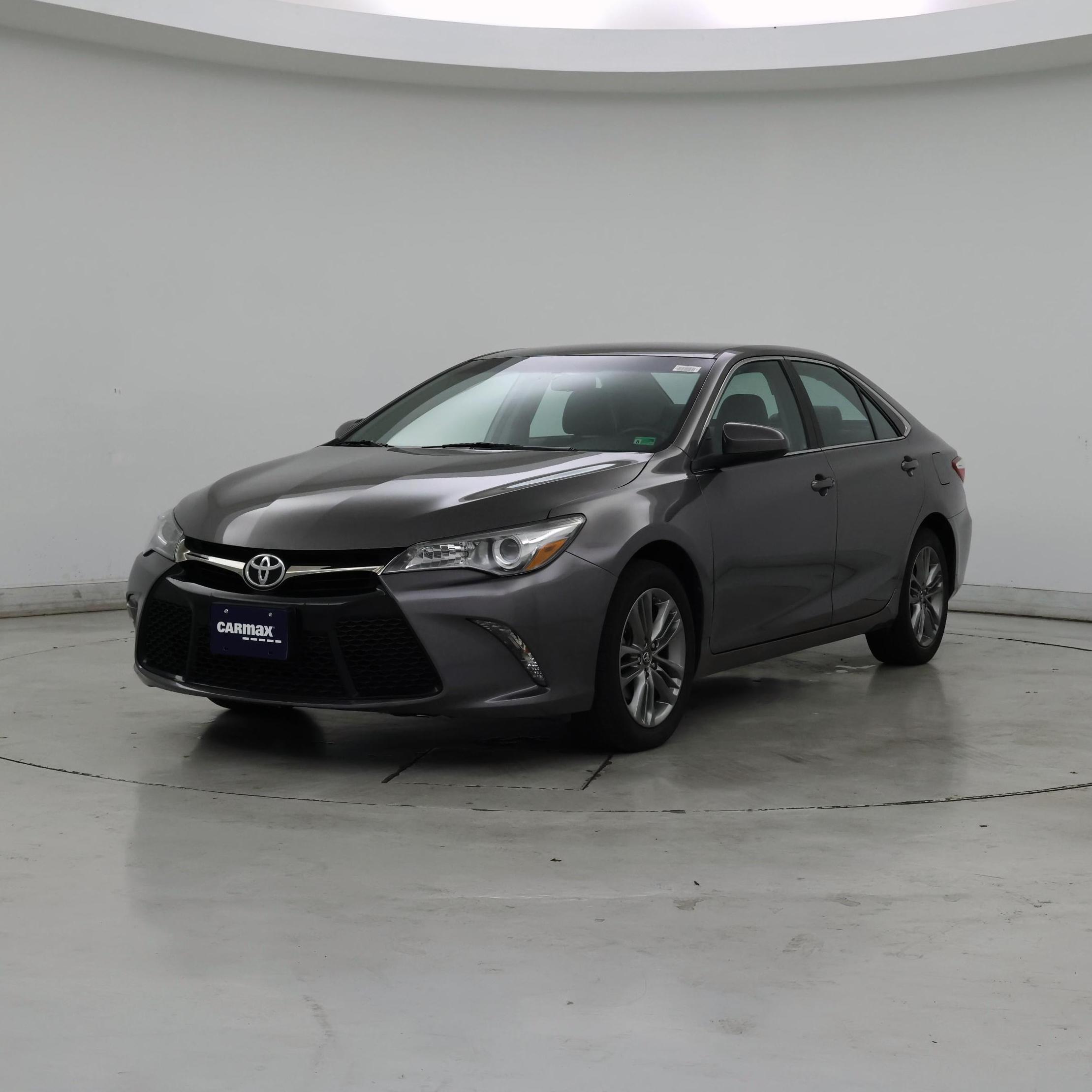 Thumbnail: 2017 Toyota Camry - 4