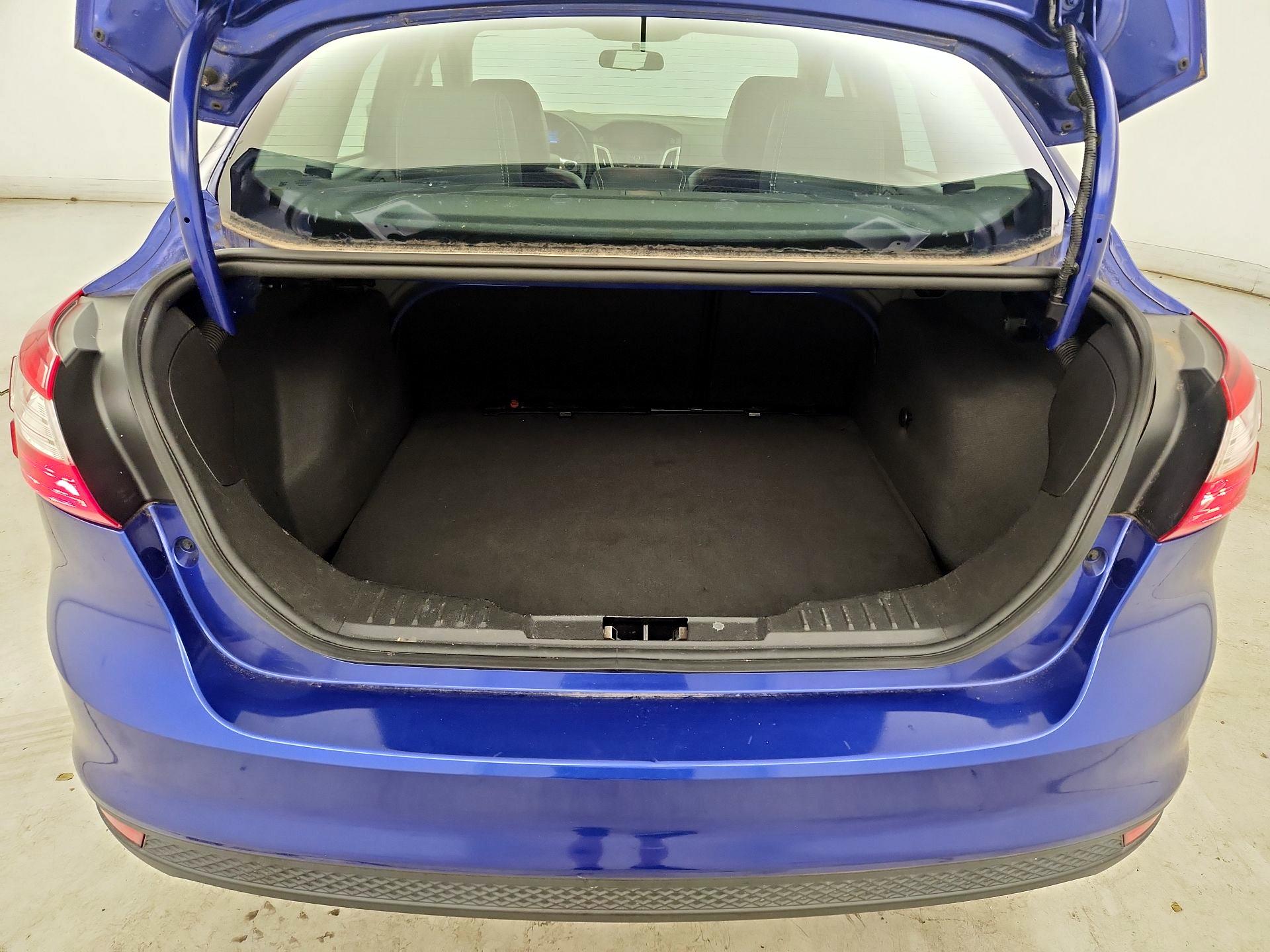 Thumbnail: 2014 Ford Focus - 19
