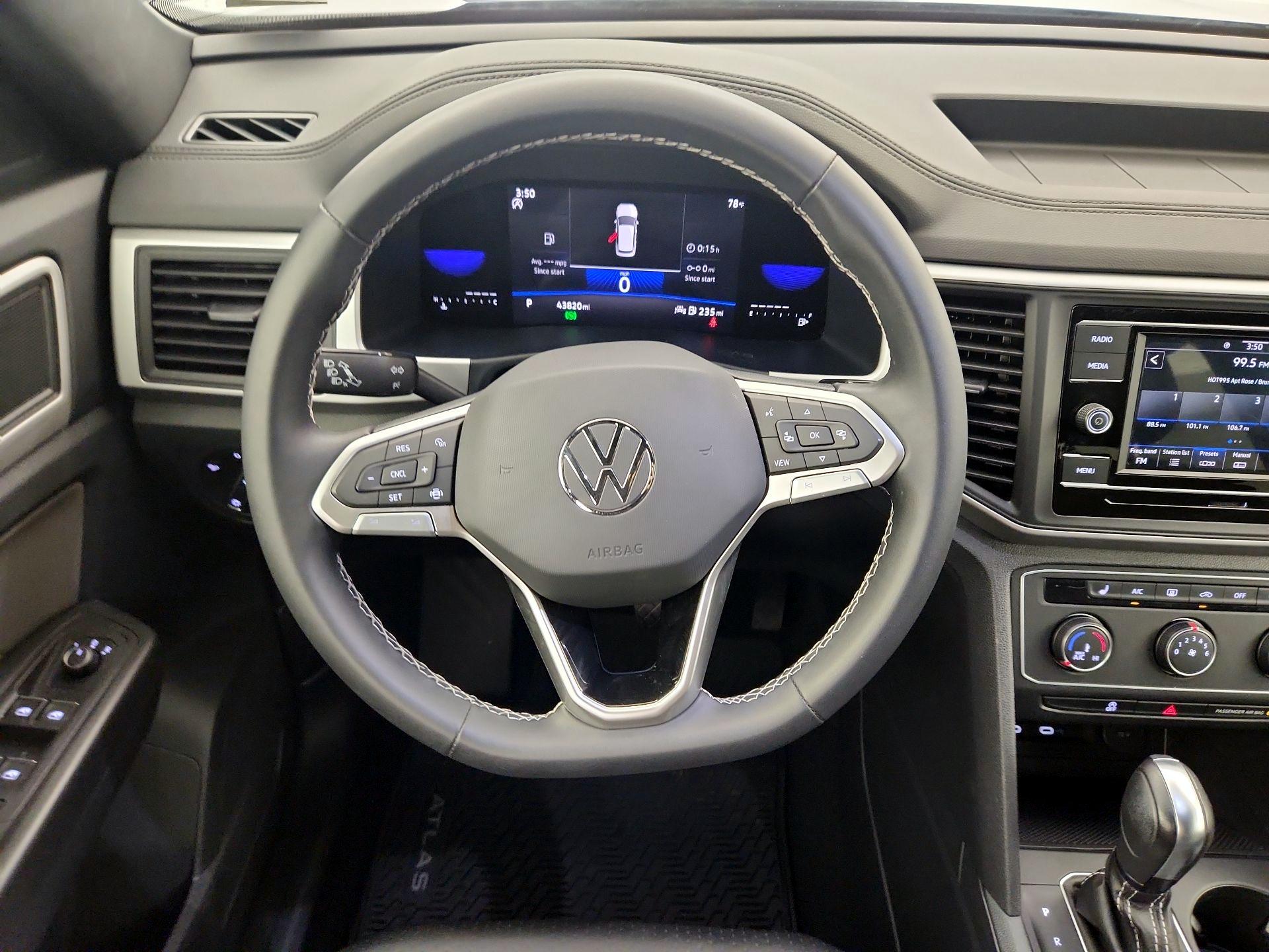 Thumbnail: 2022 Volkswagen Atlas - 10