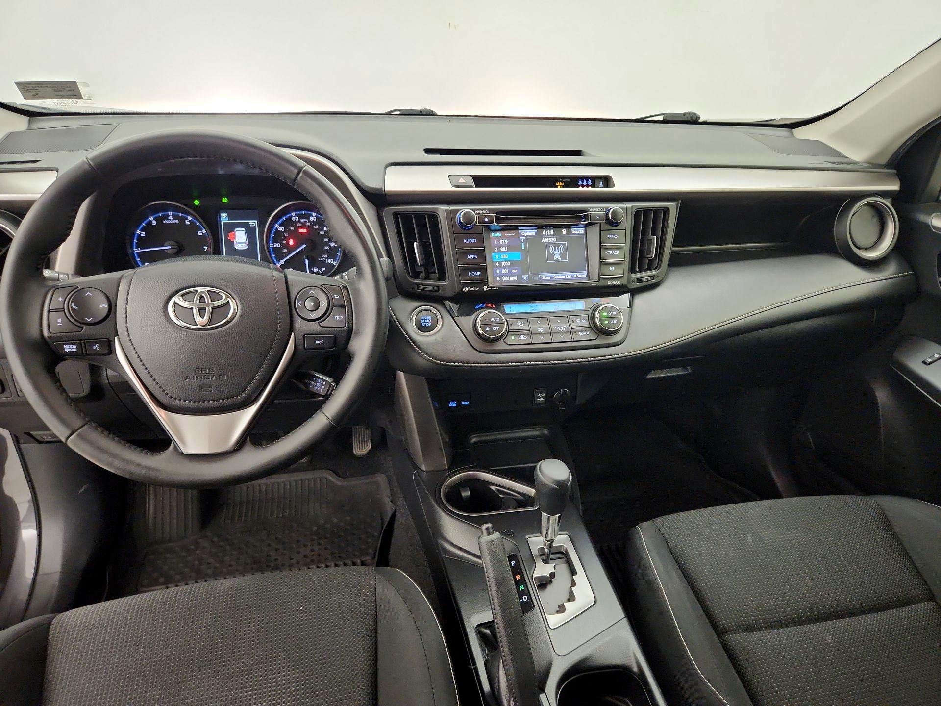 Thumbnail: 2018 Toyota RAV4 - 9