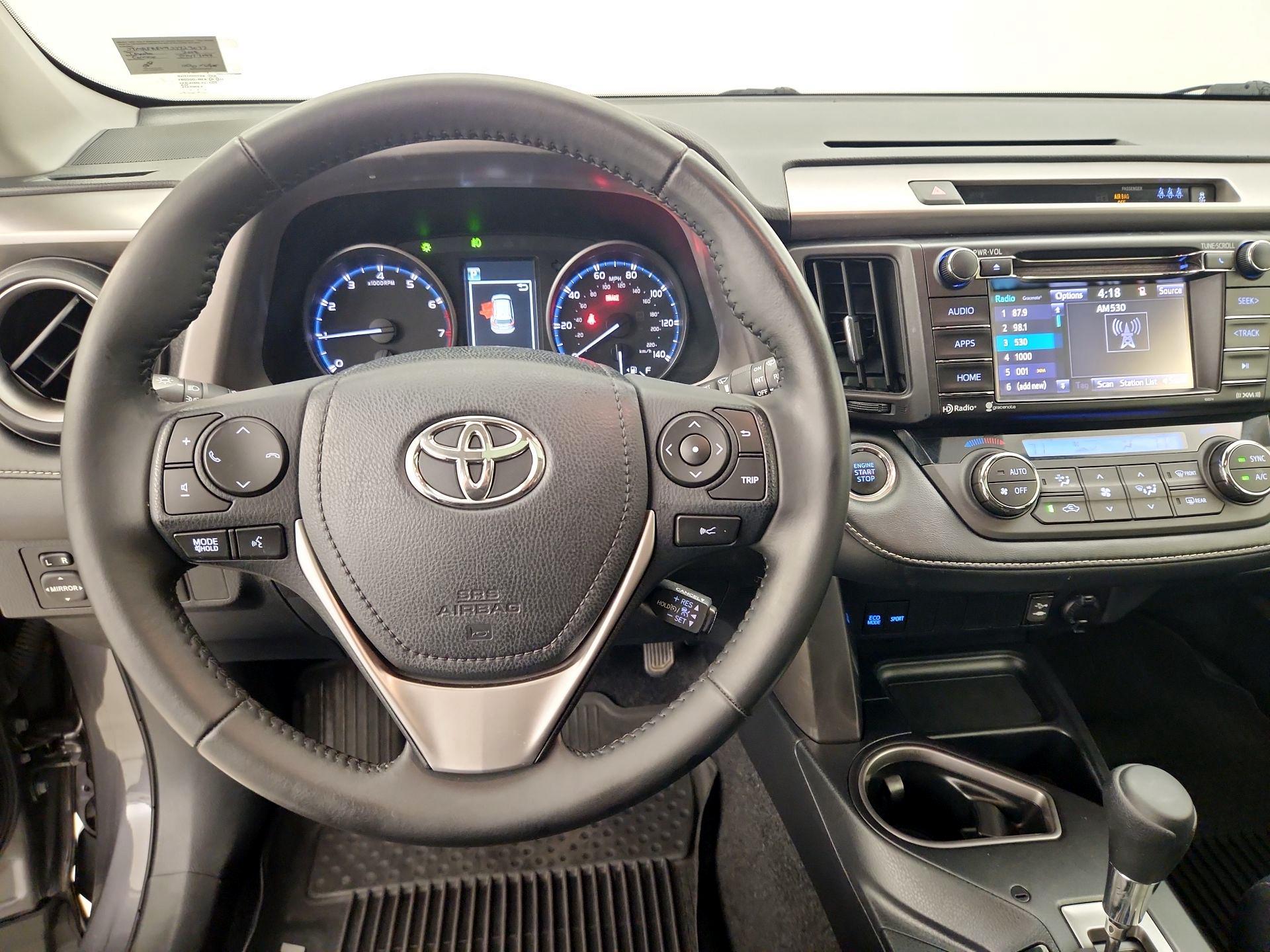 Thumbnail: 2018 Toyota RAV4 - 10