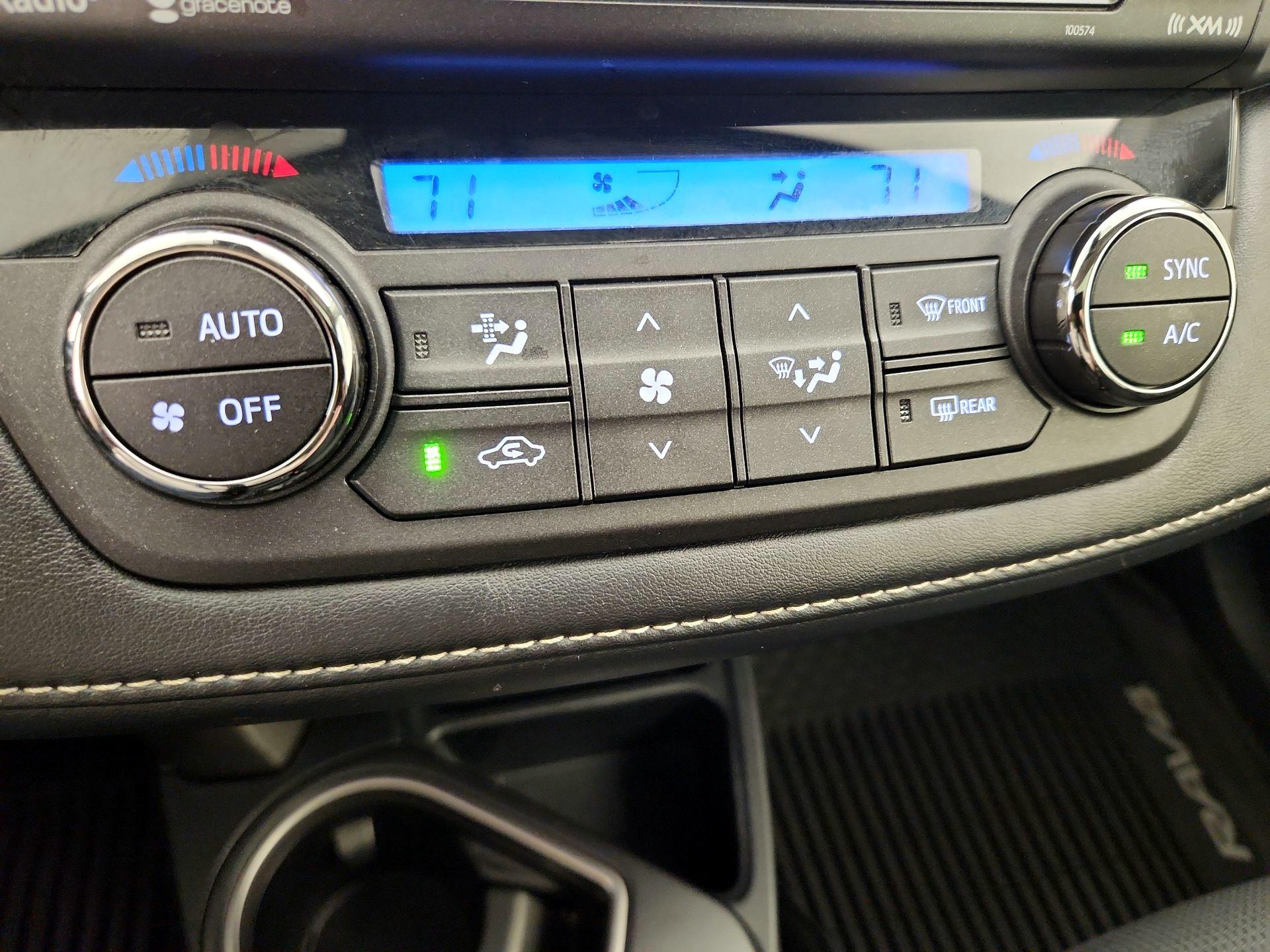 Thumbnail: 2018 Toyota RAV4 - 16