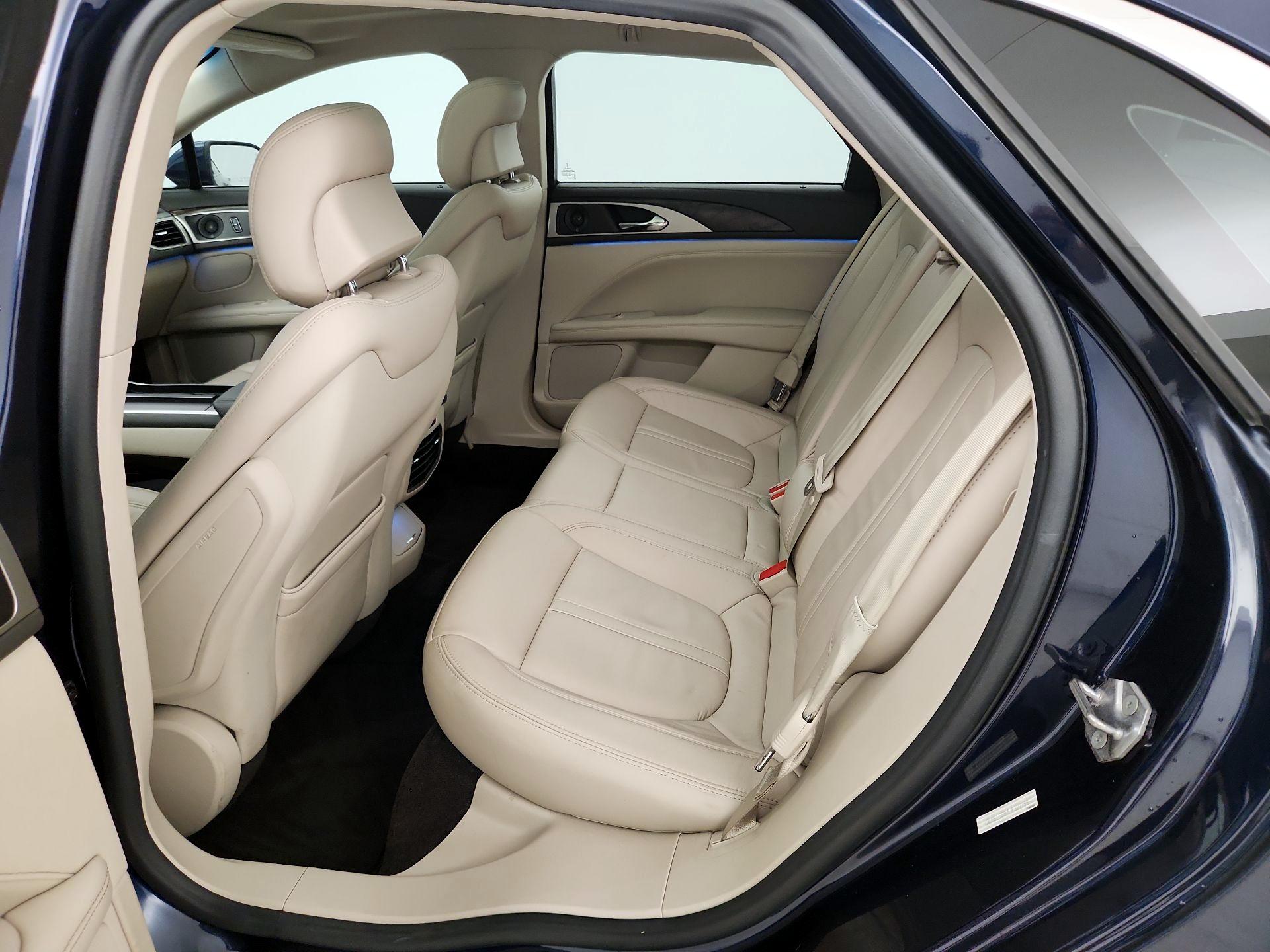 Thumbnail: 2017 Lincoln MKZ - 20