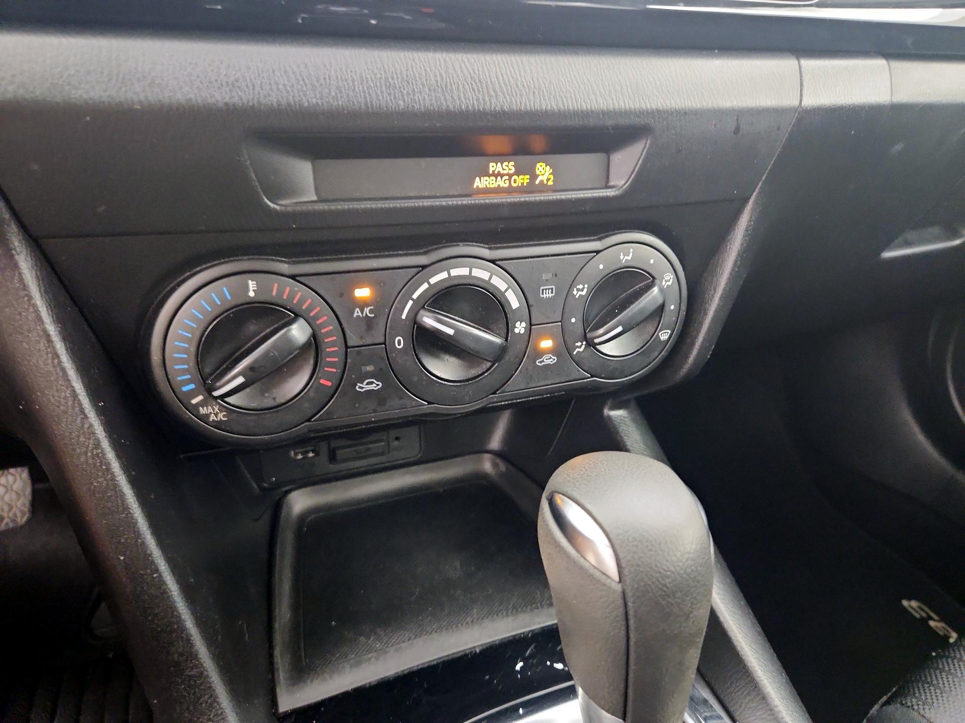 Thumbnail: 2016 Mazda Mazda3 - 16