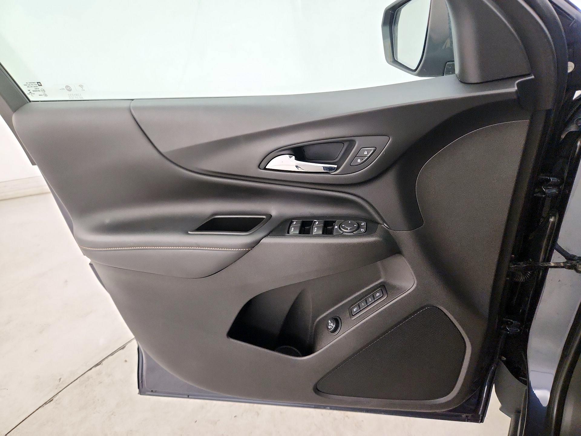 Thumbnail: 2018 Chevrolet Equinox - 12