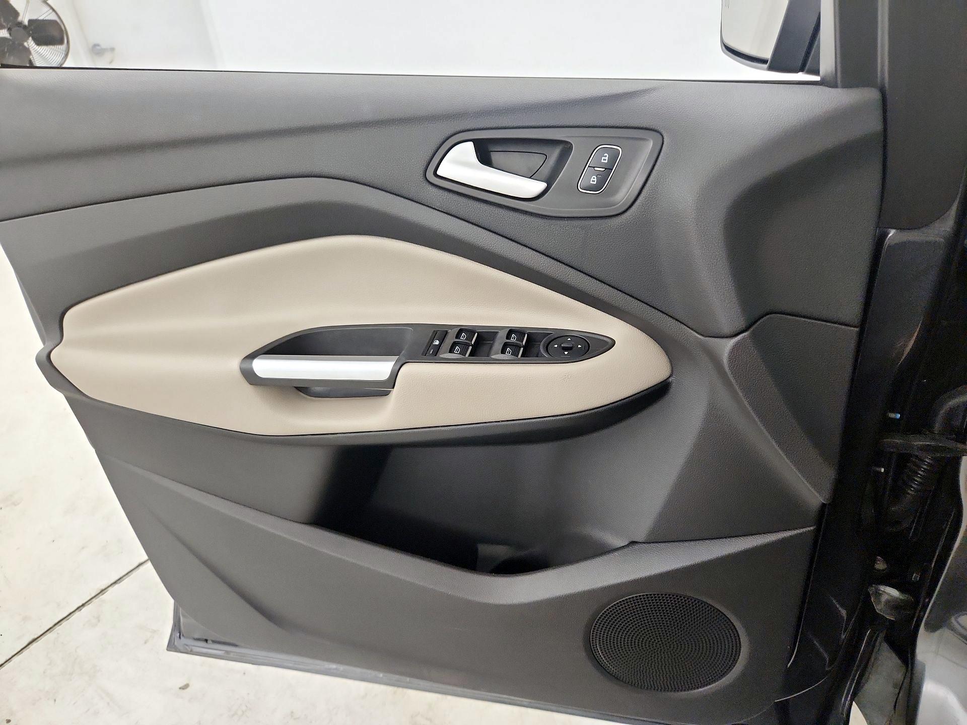 Thumbnail: 2019 Ford Escape - 12
