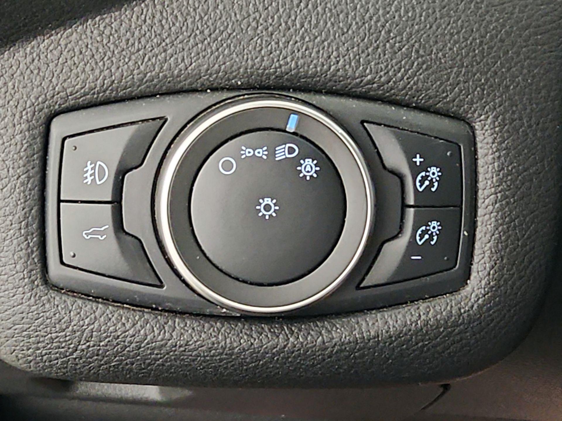 Thumbnail: 2019 Ford Escape - 13
