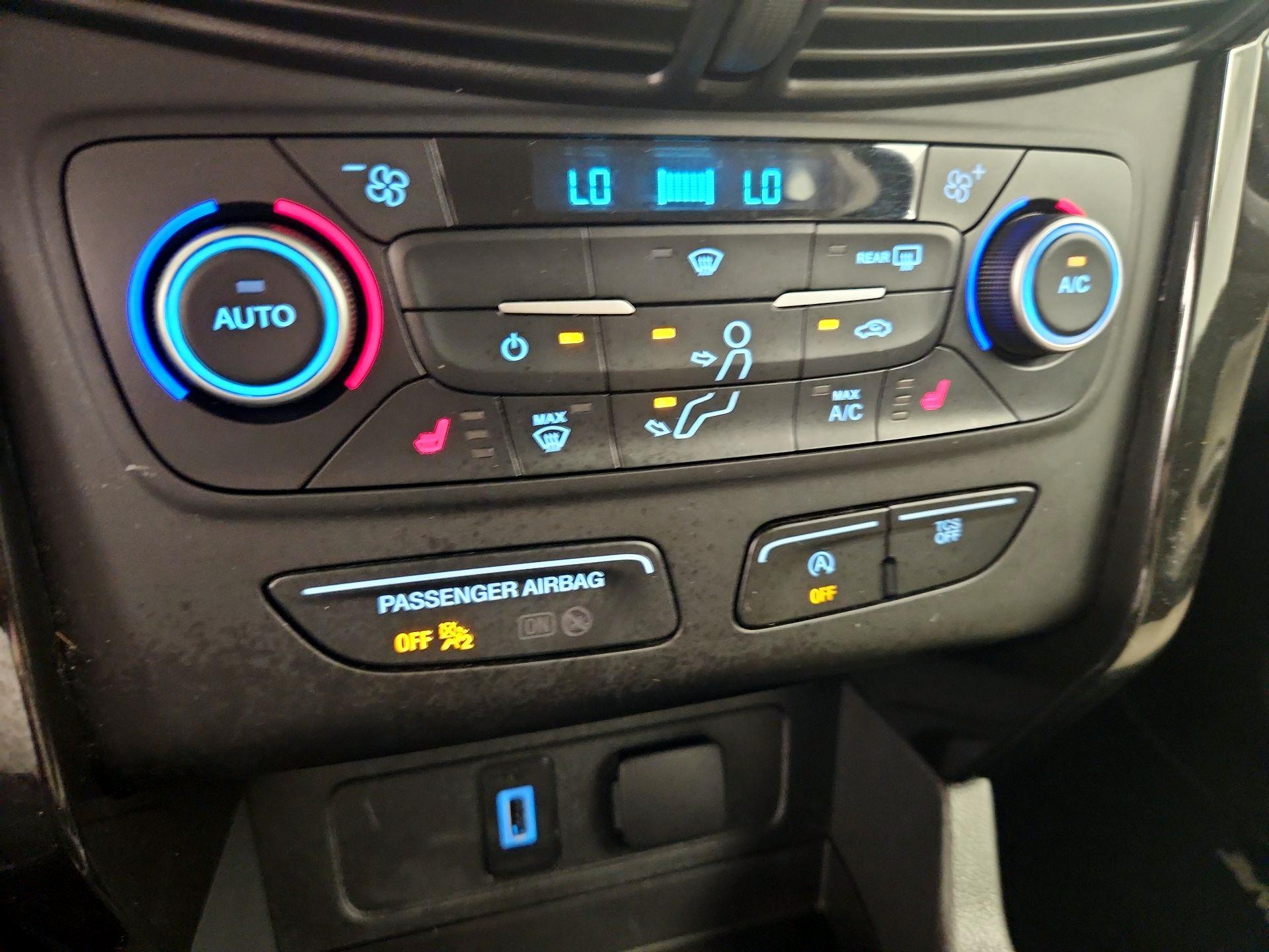 Thumbnail: 2019 Ford Escape - 16