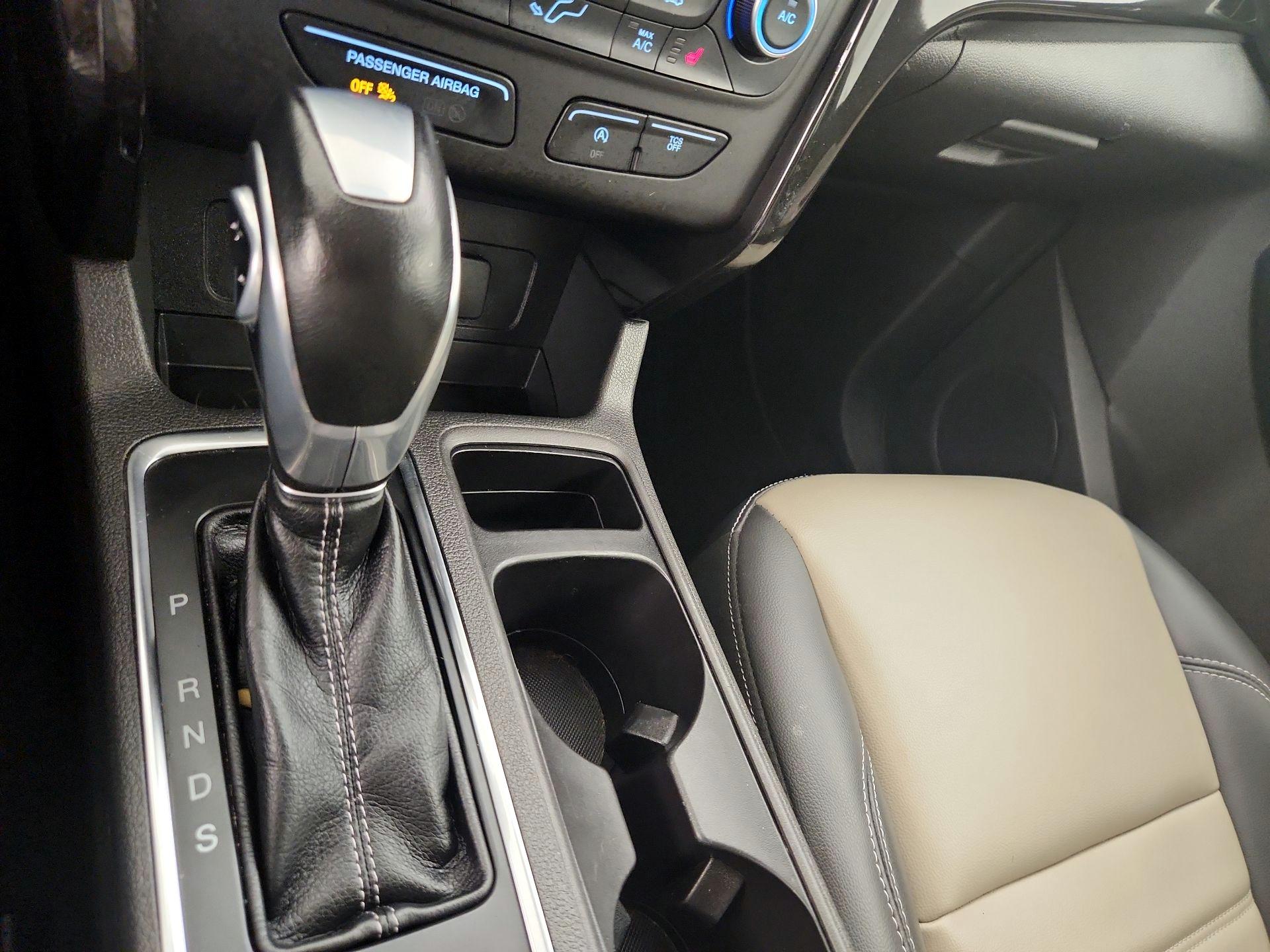 Thumbnail: 2019 Ford Escape - 17