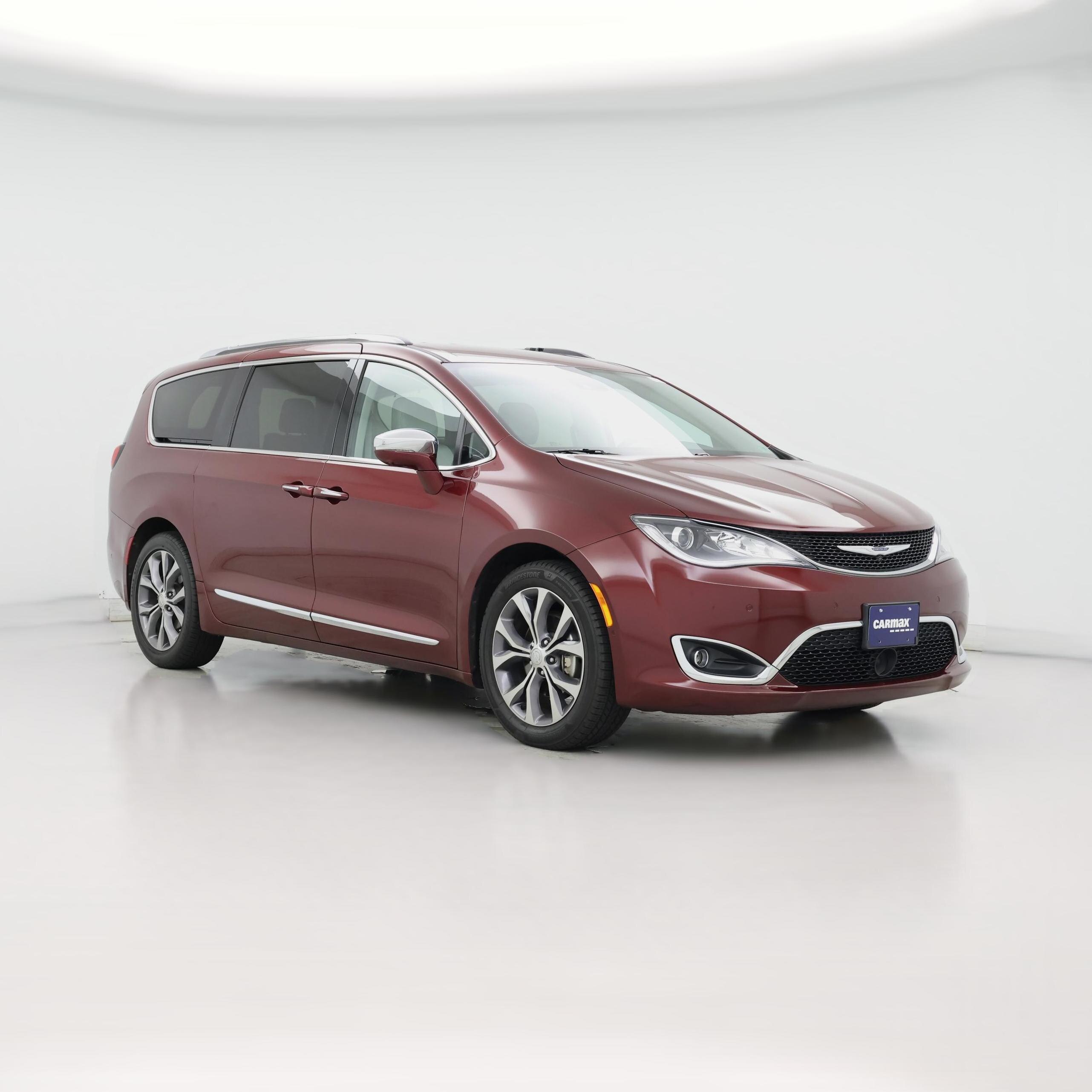 Thumbnail: 2017 Chrysler Pacifica - 1