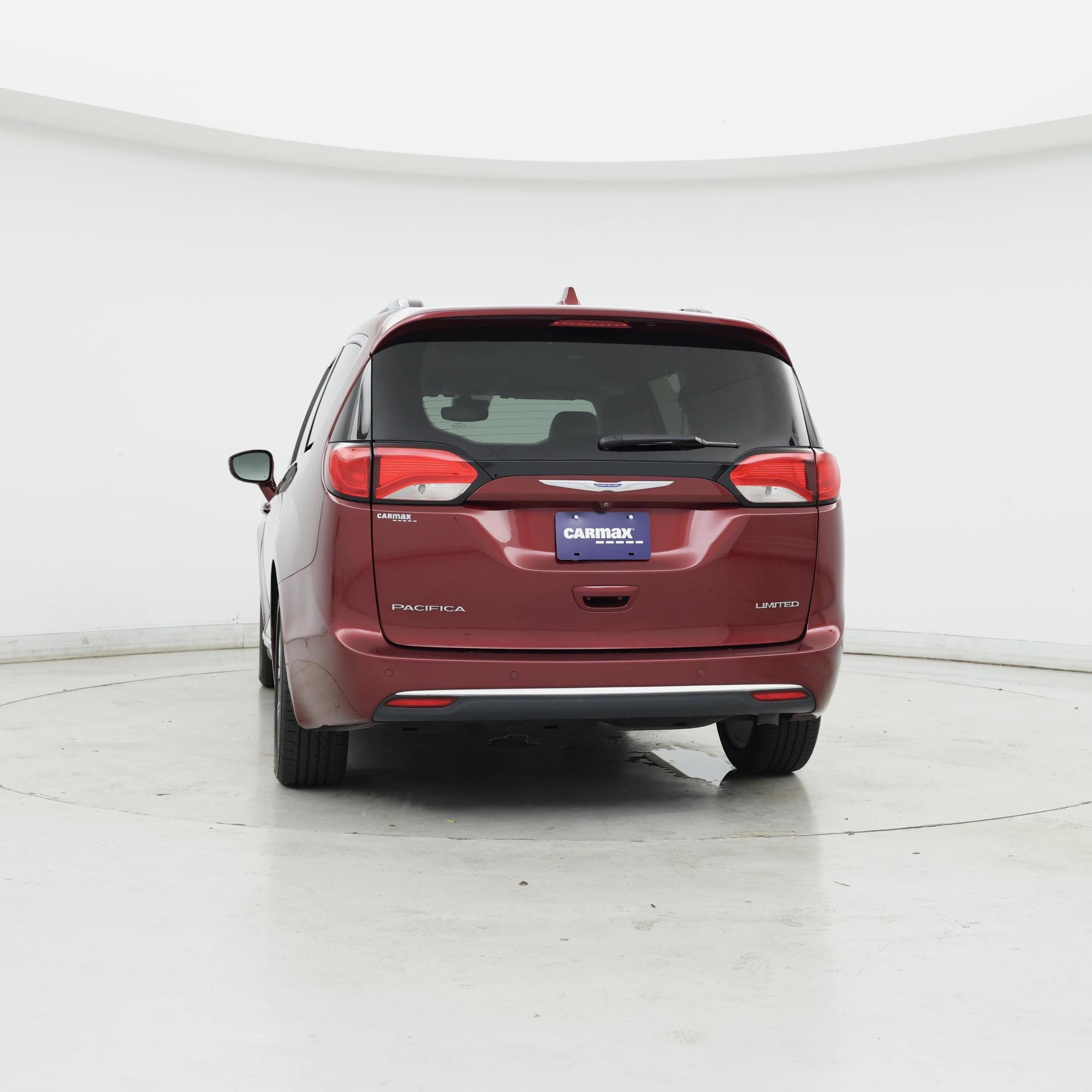 Thumbnail: 2017 Chrysler Pacifica - 6