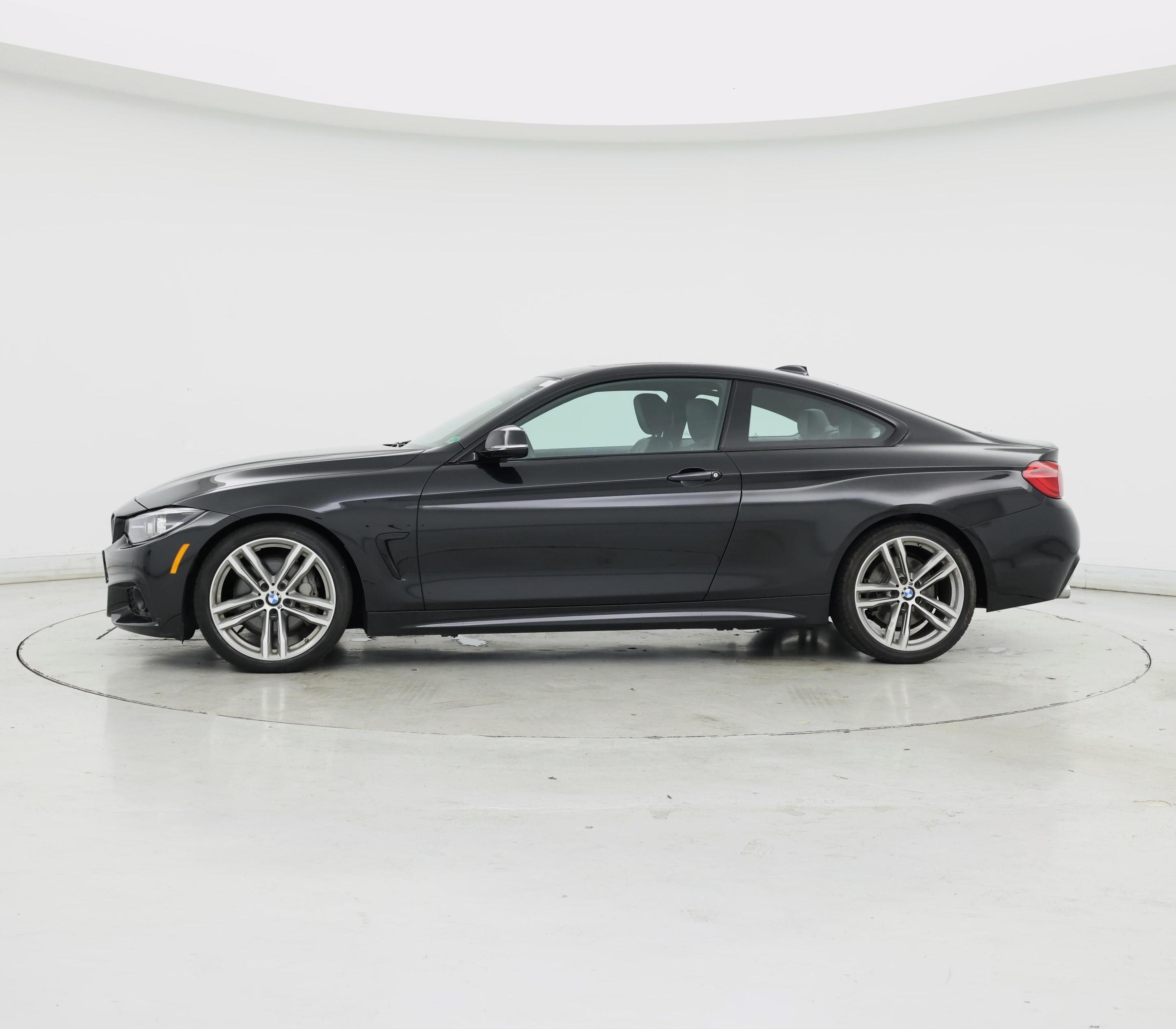 Thumbnail: 2018 BMW 4 Series - 3
