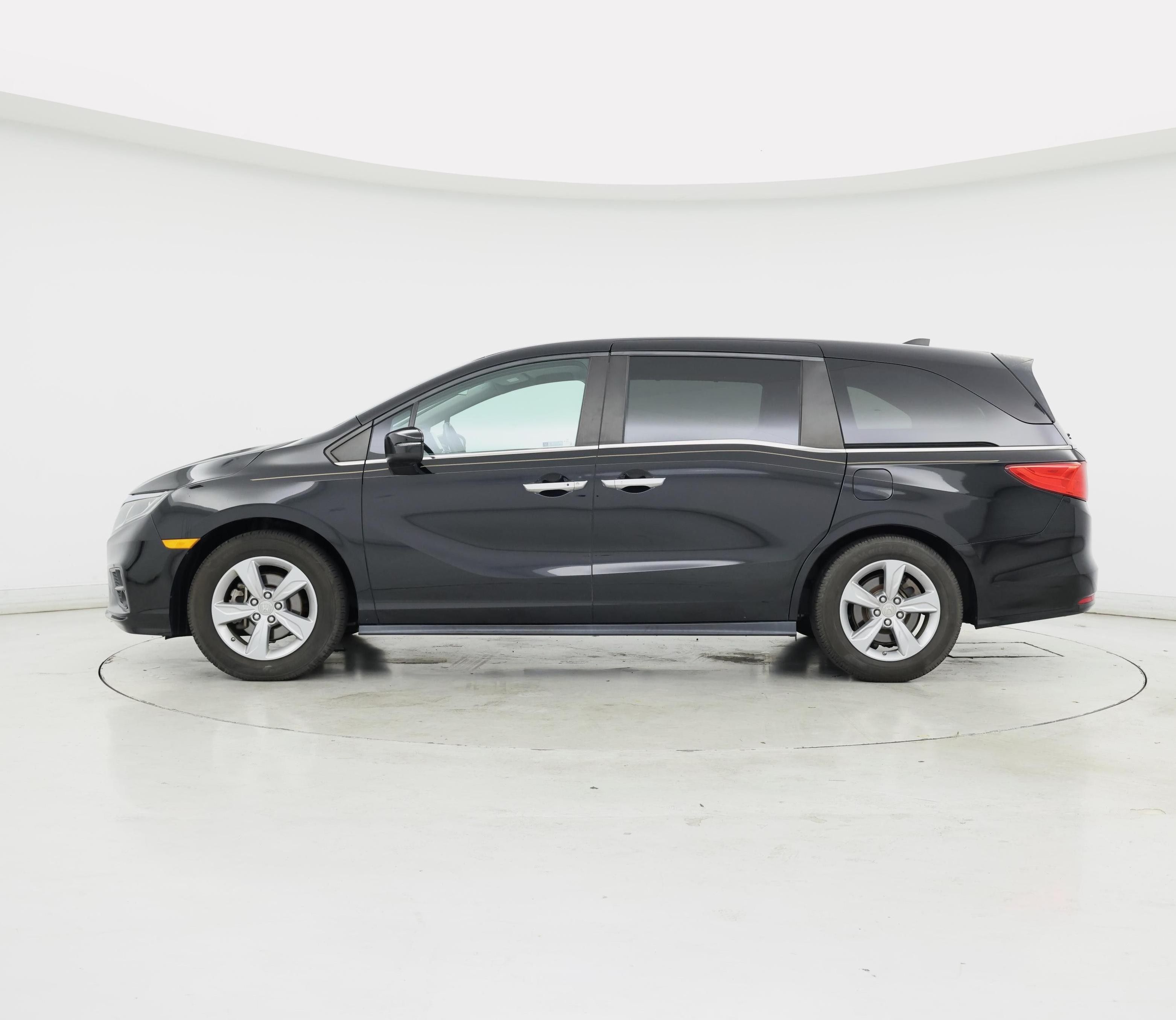 Thumbnail: 2018 Honda Odyssey - 3
