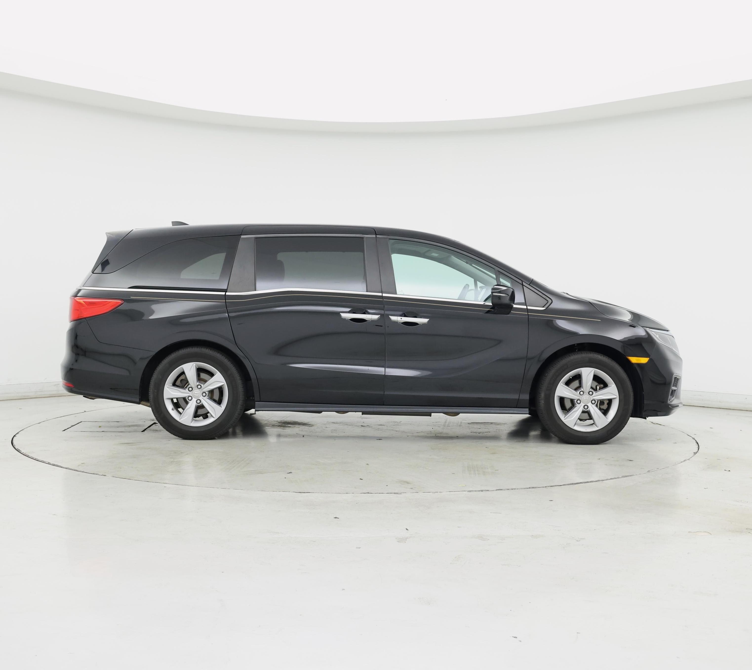 Thumbnail: 2018 Honda Odyssey - 7