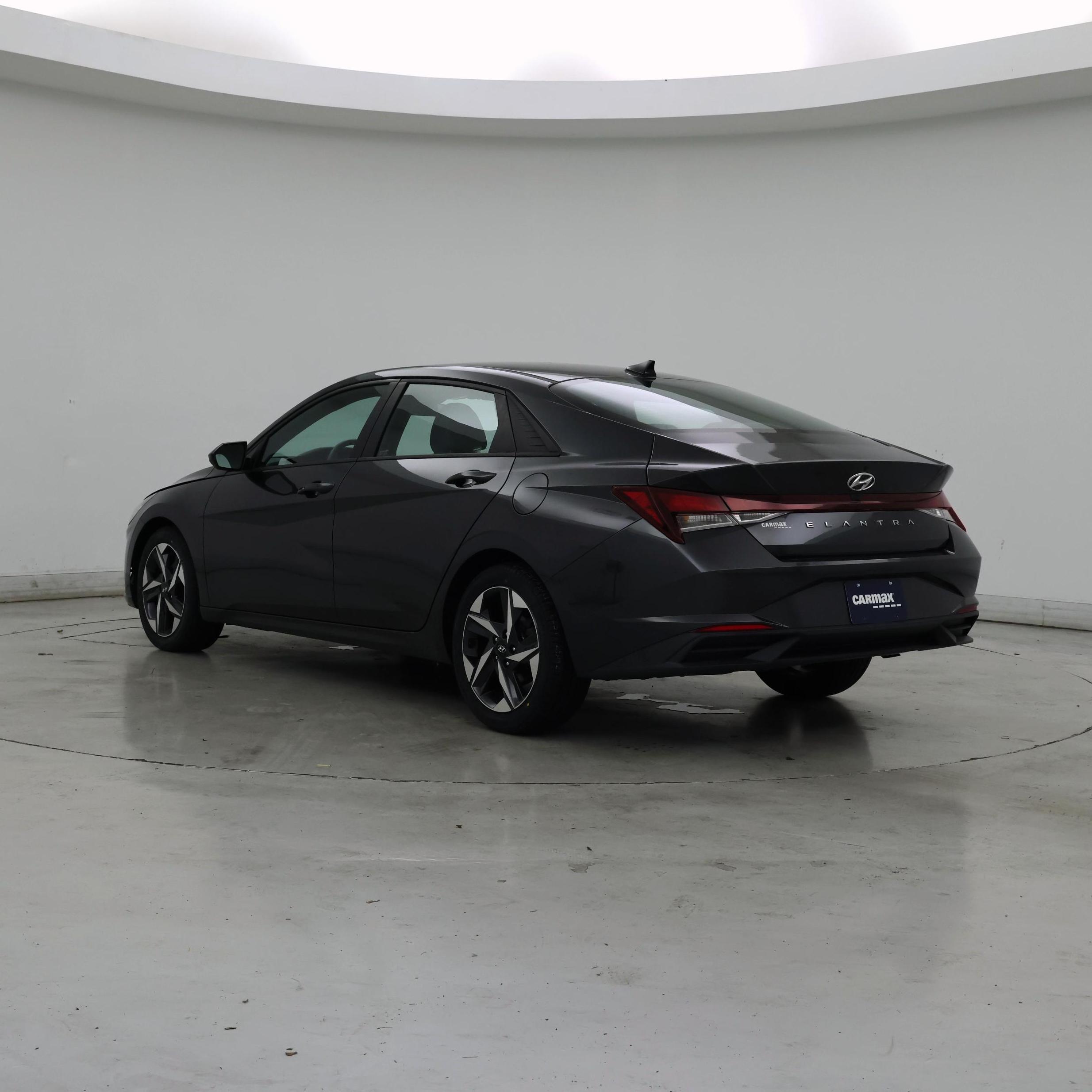 Thumbnail: 2023 Hyundai Elantra - 2