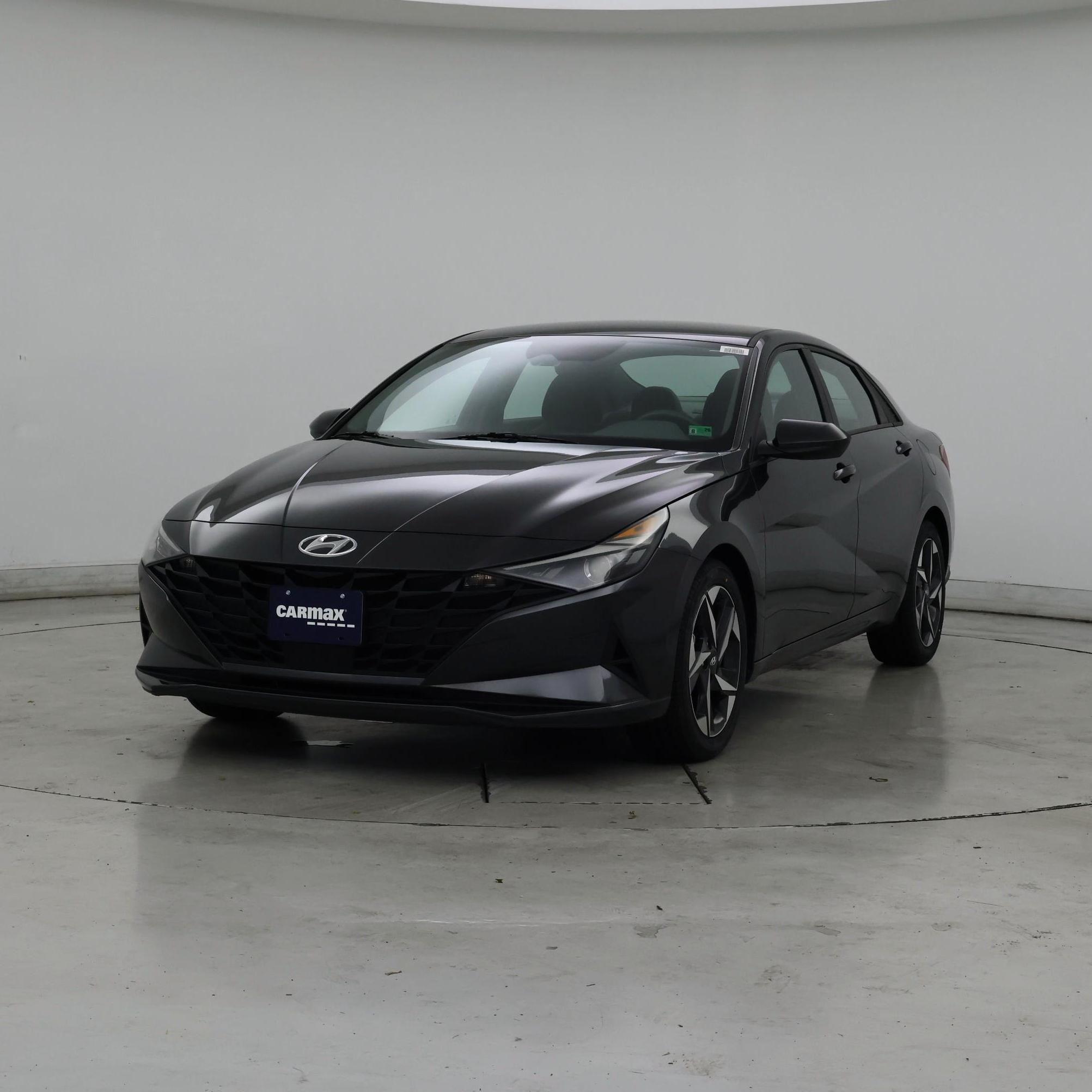 Thumbnail: 2023 Hyundai Elantra - 4