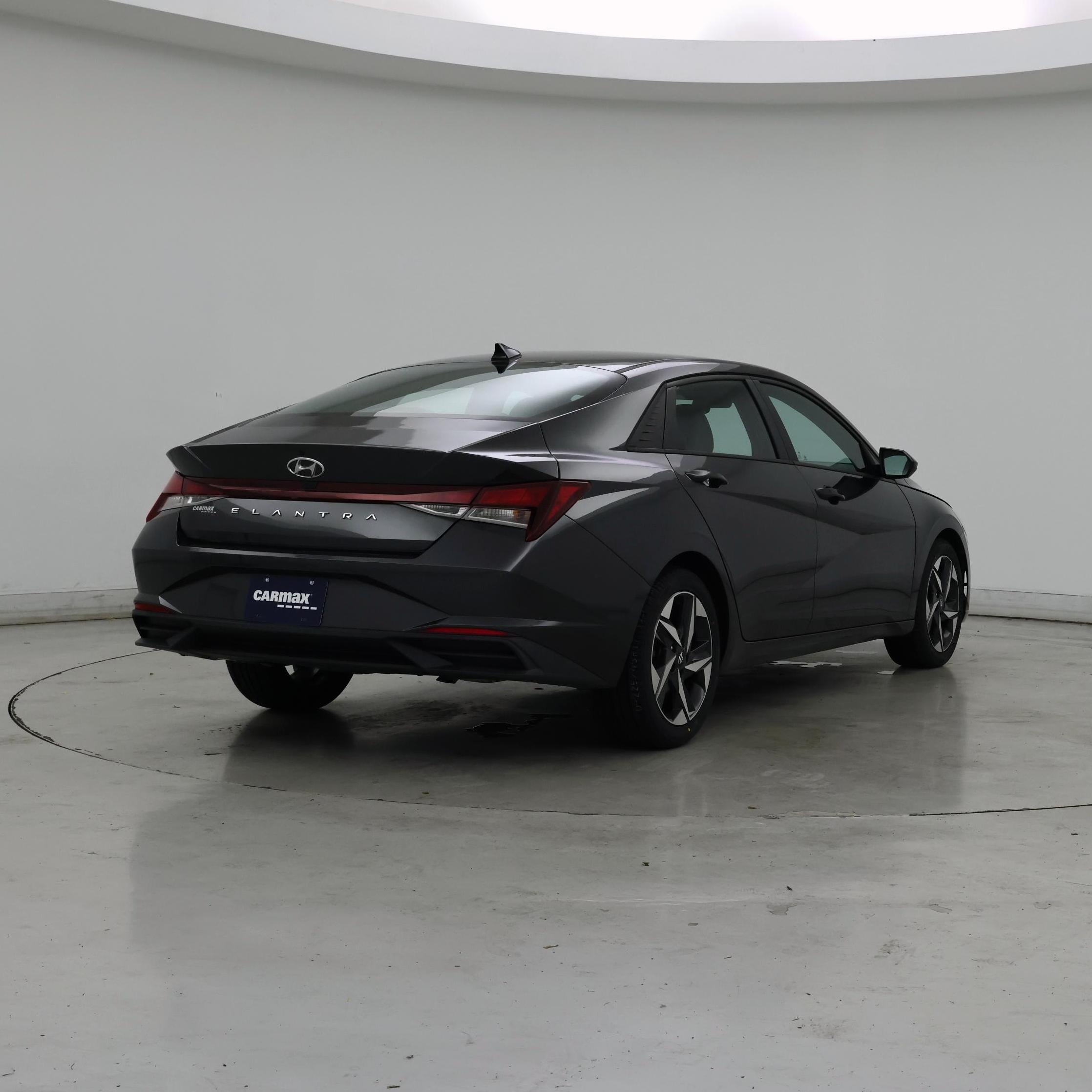 Thumbnail: 2023 Hyundai Elantra - 8