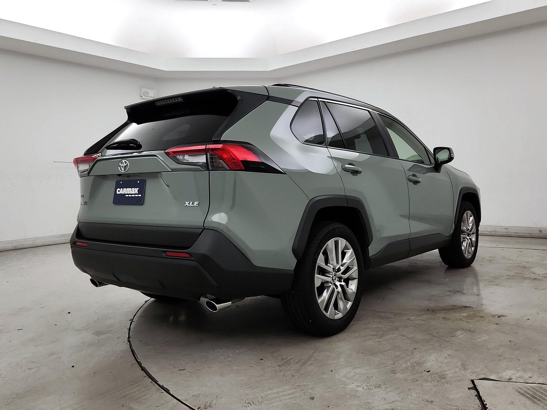 Thumbnail: 2021 Toyota RAV4 - 5