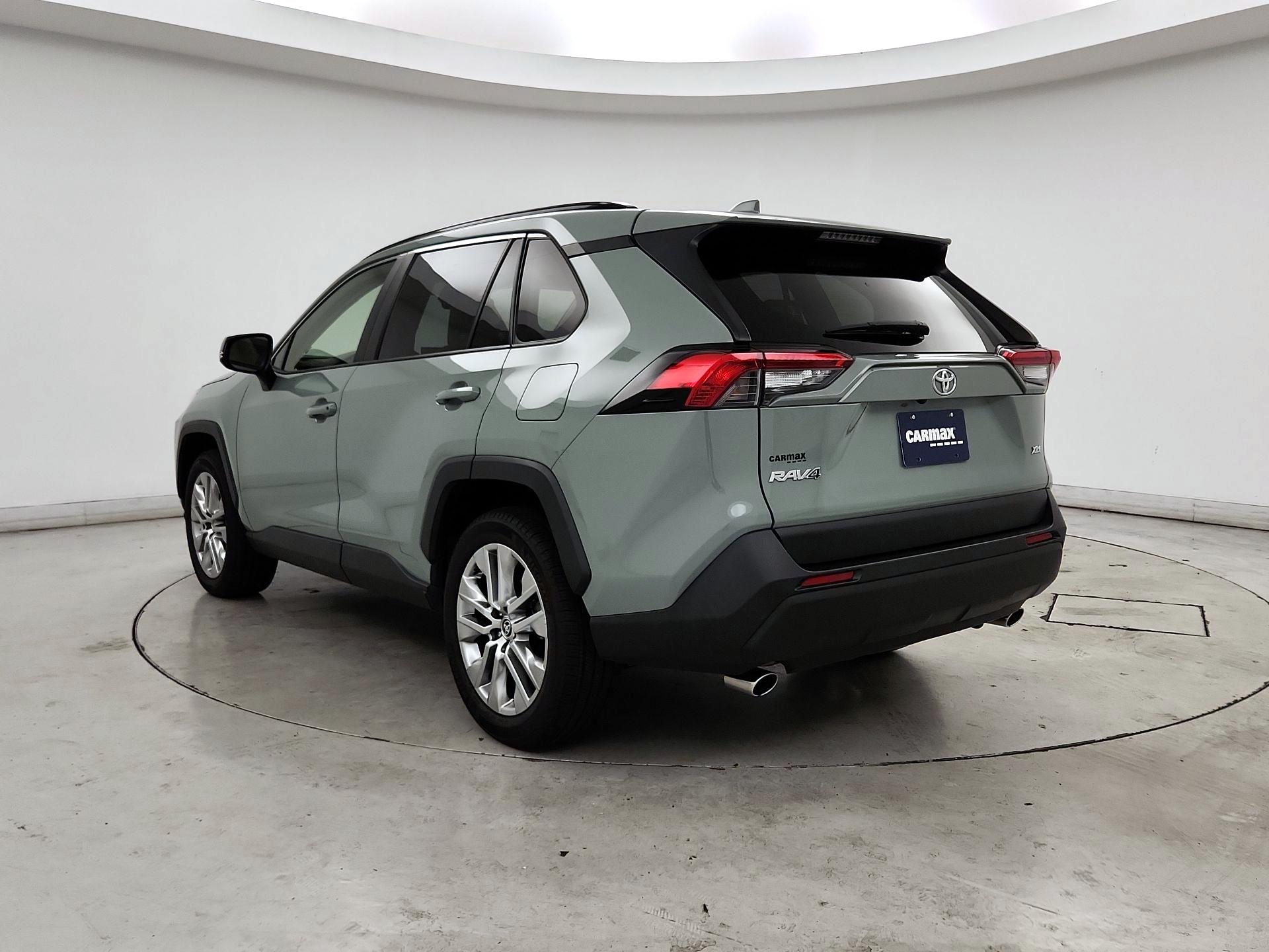 Thumbnail: 2021 Toyota RAV4 - 7