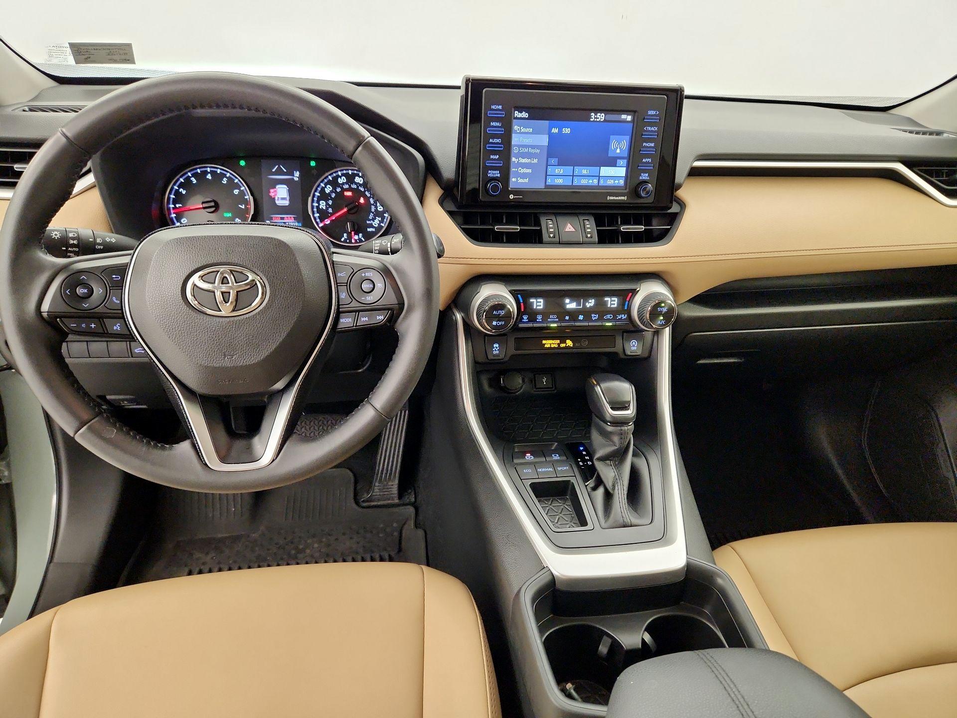 Thumbnail: 2021 Toyota RAV4 - 8