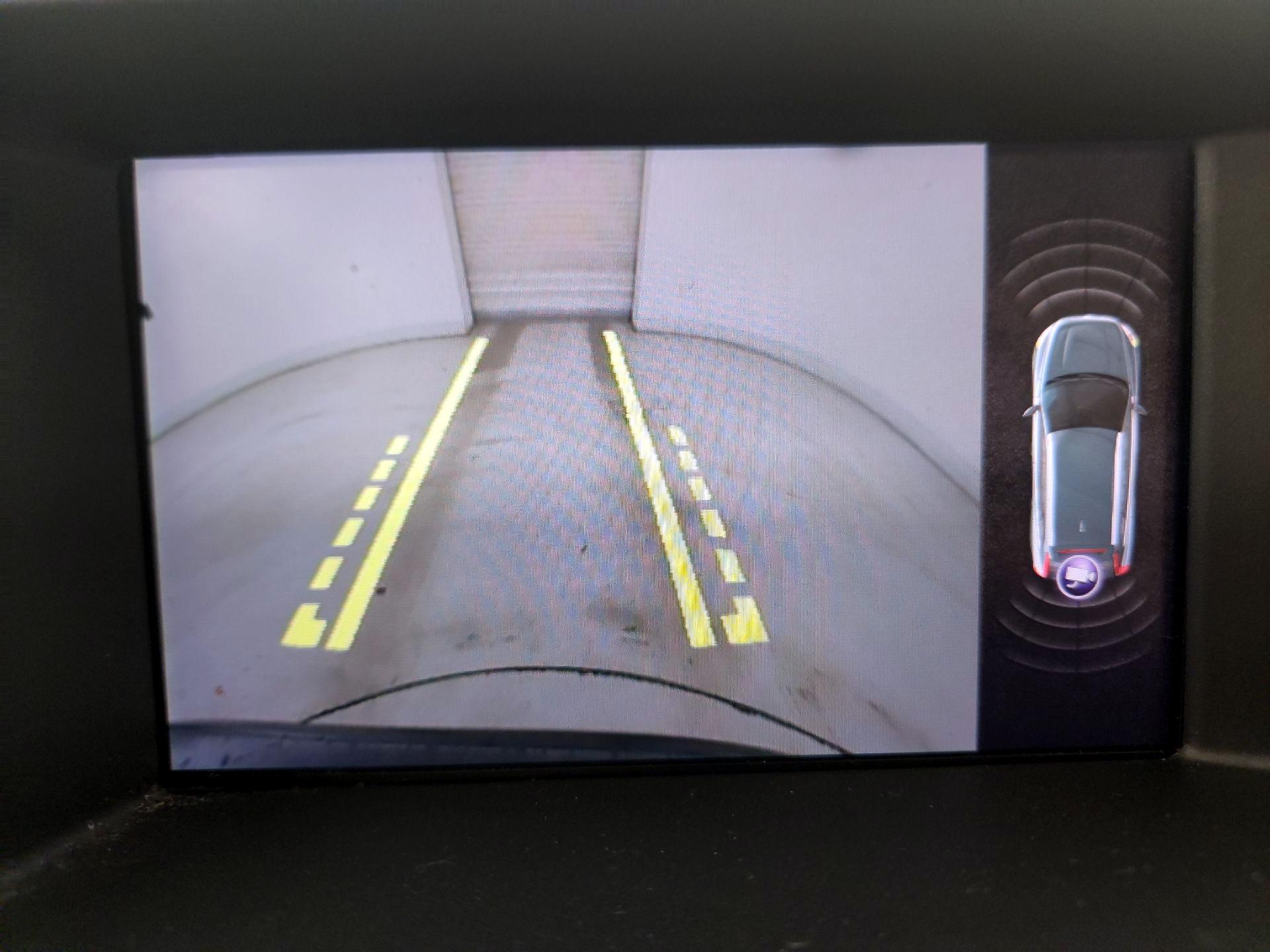 Thumbnail: 2017 Volvo XC60 - 15