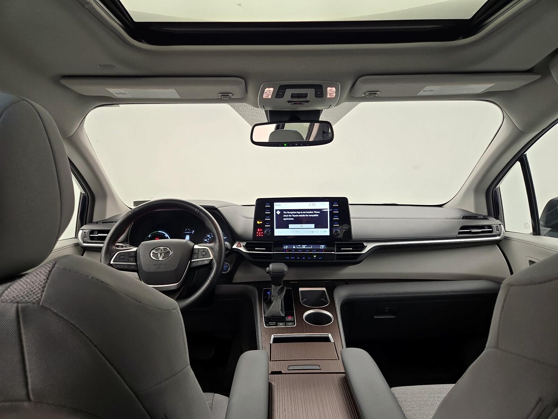 Thumbnail: 2021 Toyota Sienna - 9