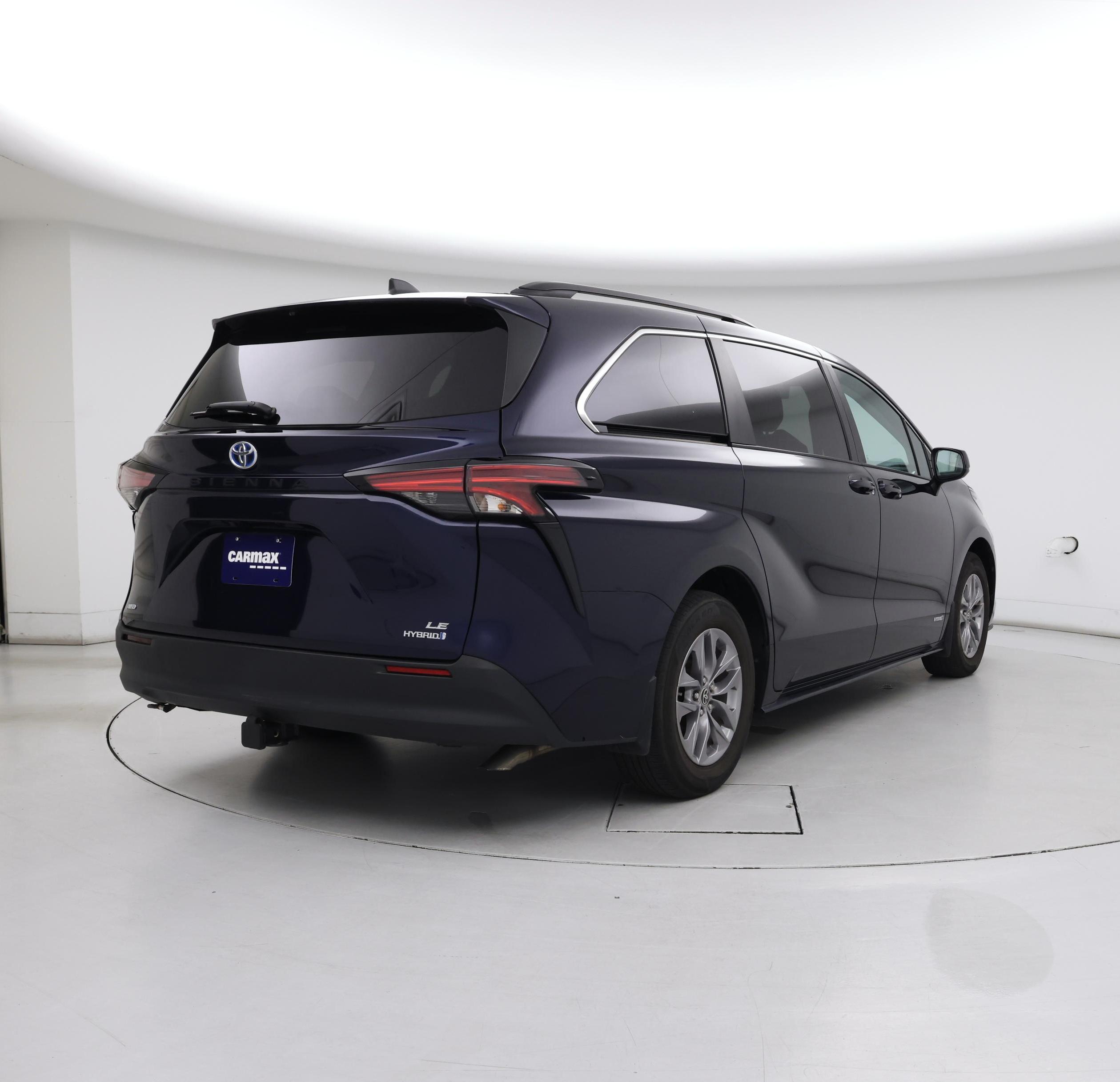 Thumbnail: 2021 Toyota Sienna - 8