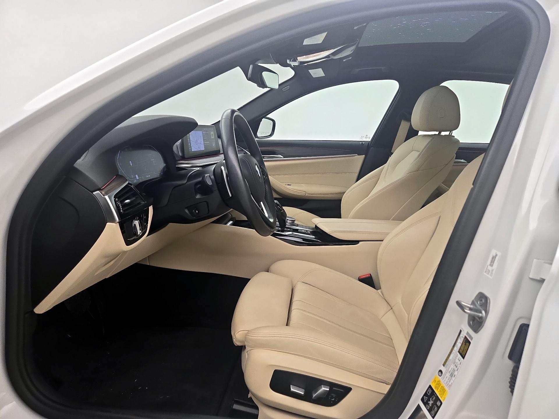 Thumbnail: 2020 BMW 5 Series - 11