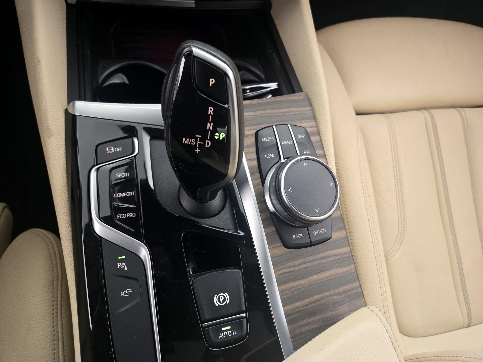 Thumbnail: 2020 BMW 5 Series - 18
