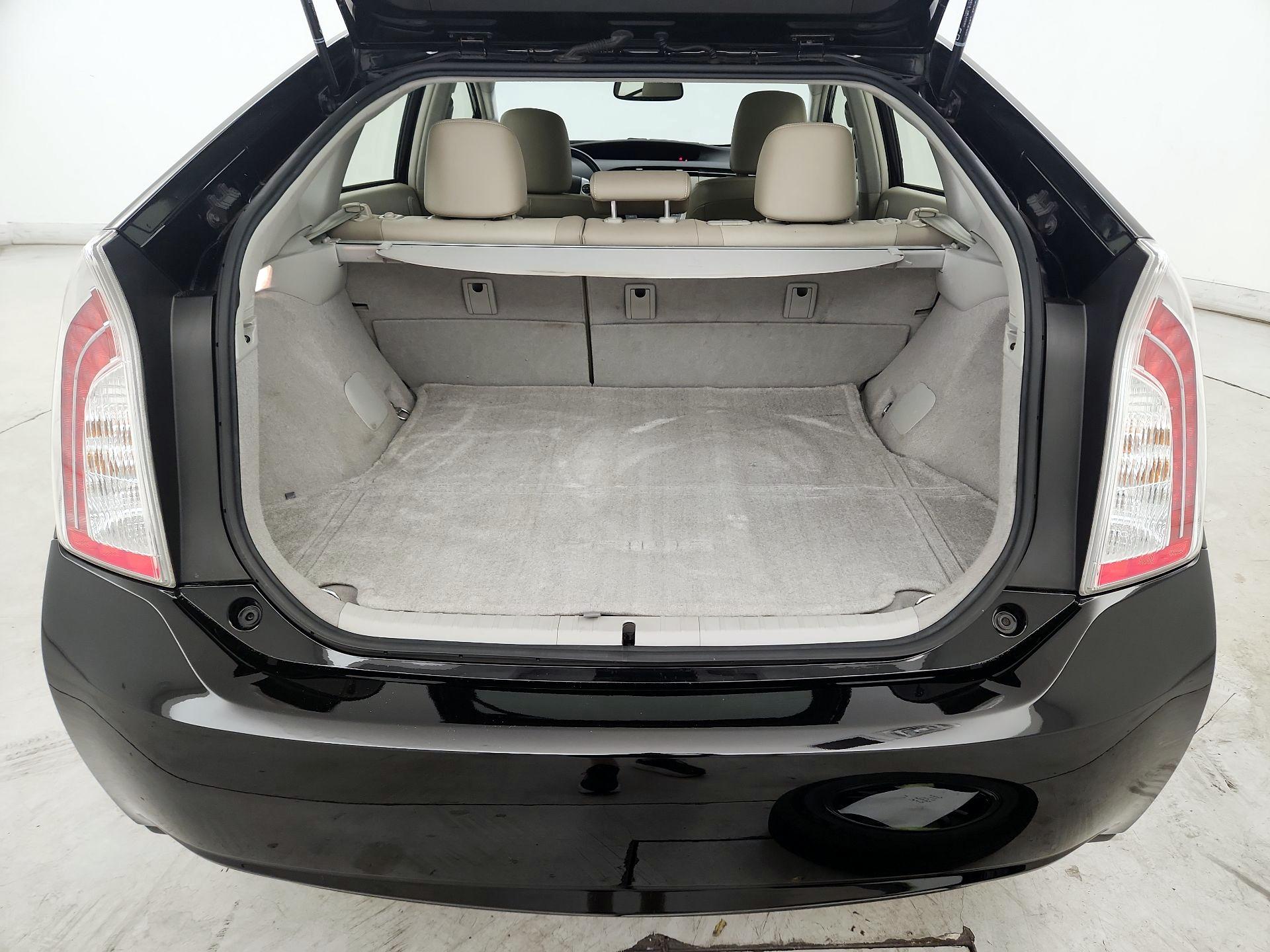 Thumbnail: 2015 Toyota Prius - 20