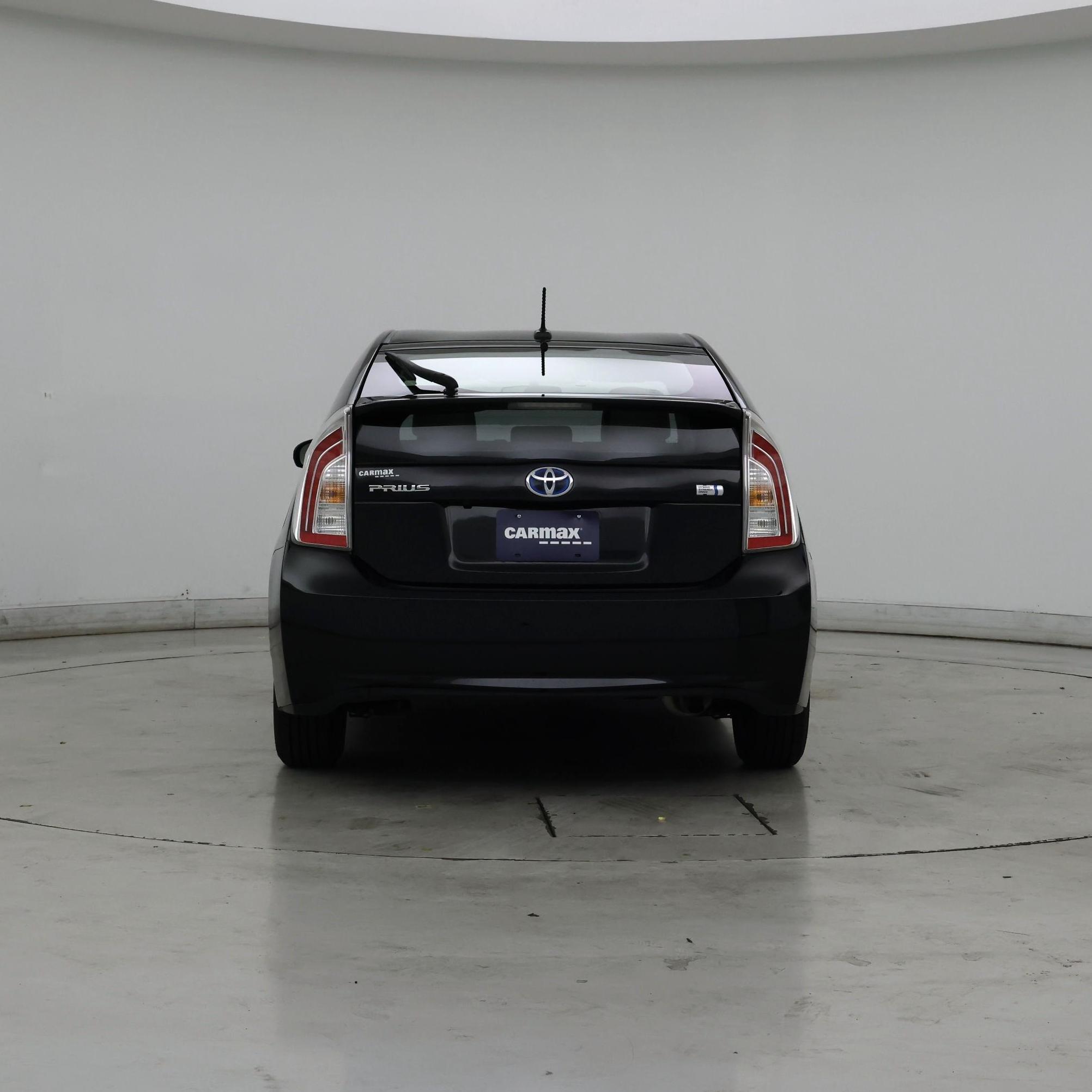 Thumbnail: 2015 Toyota Prius - 6