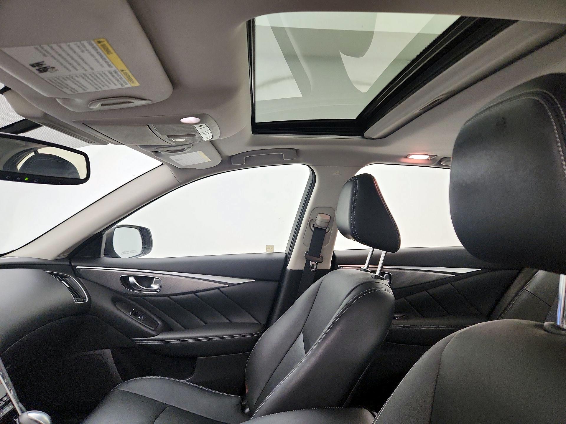Thumbnail: 2015 INFINITI Q50 - 20
