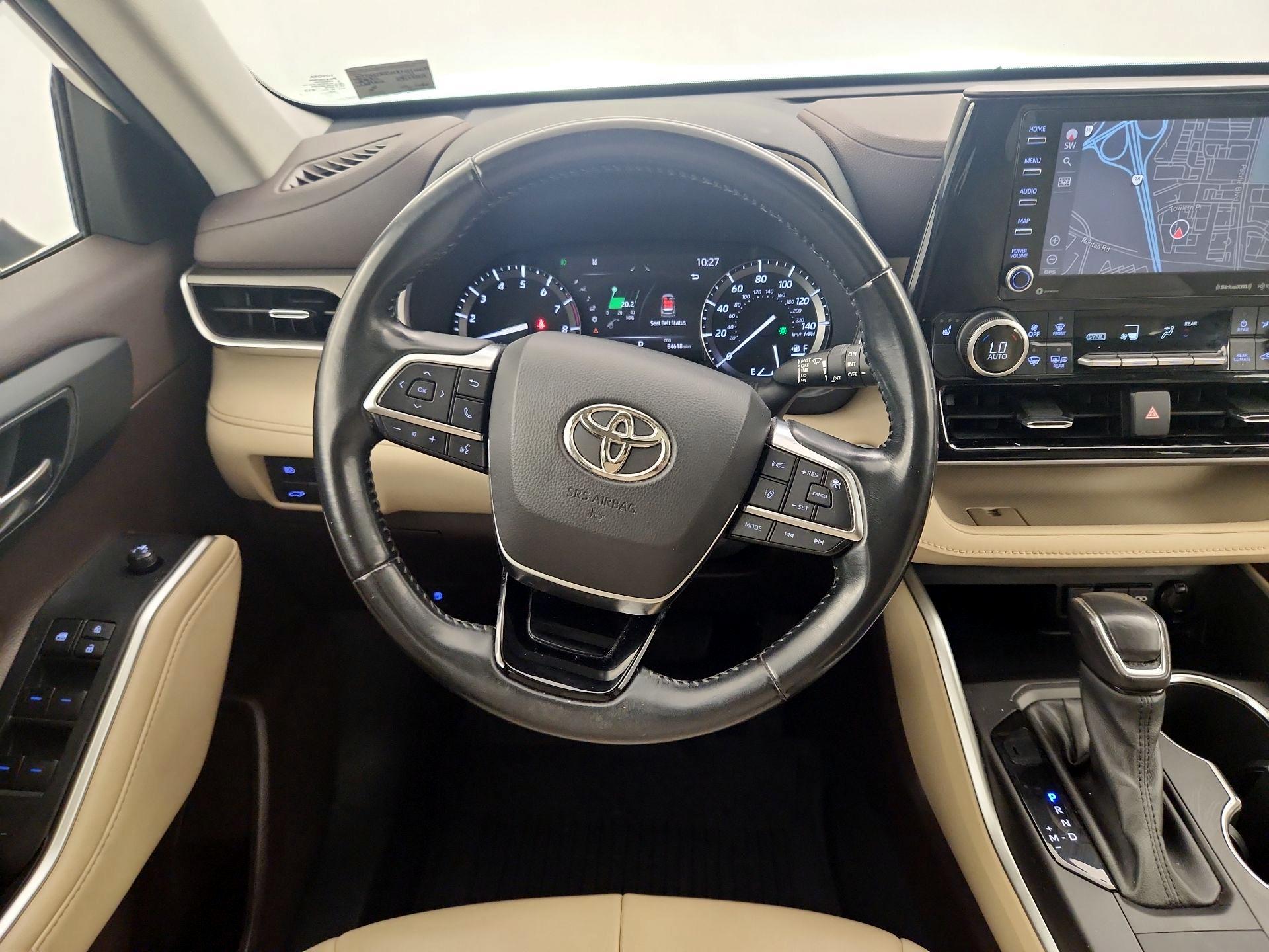 Thumbnail: 2021 Toyota Highlander - 10
