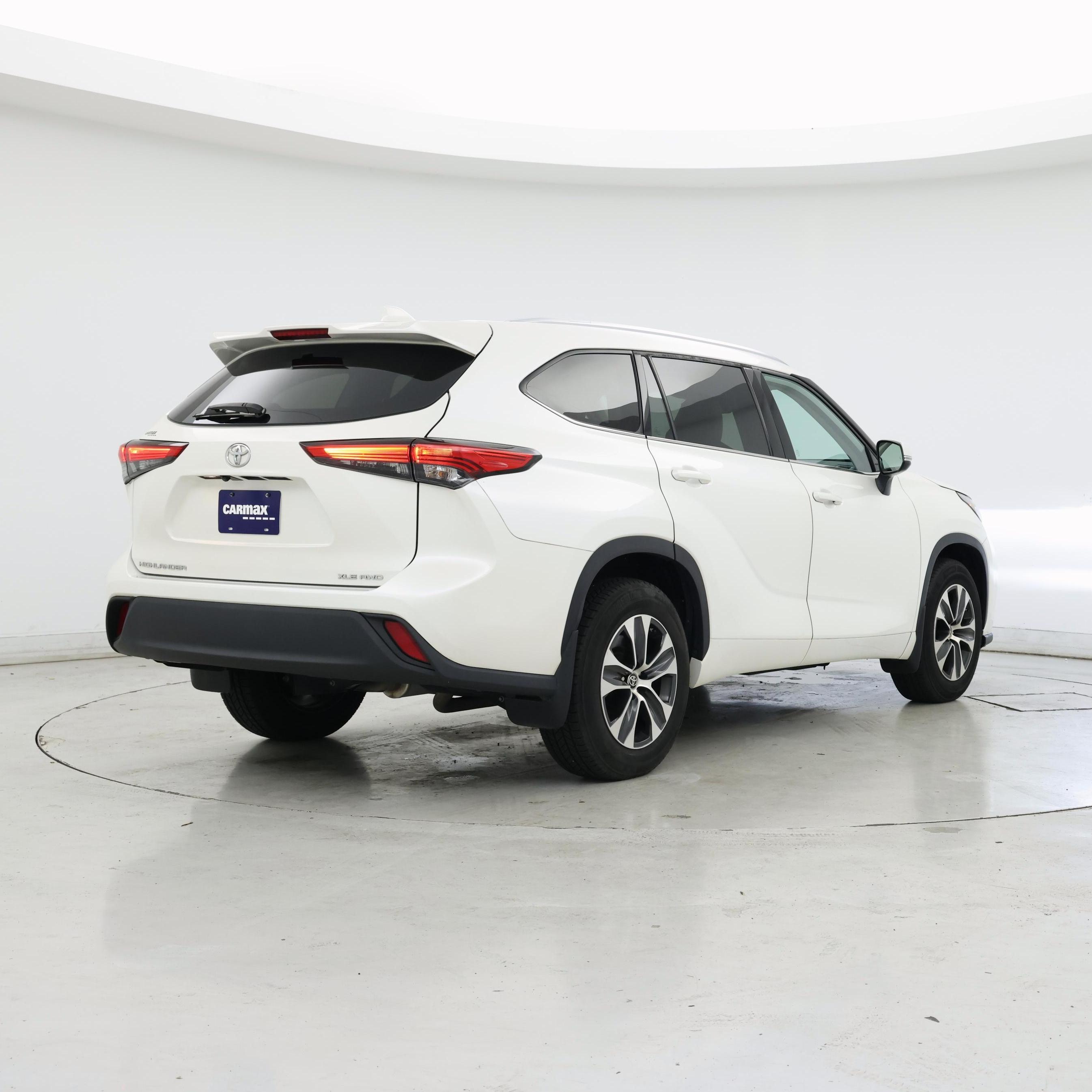 Thumbnail: 2021 Toyota Highlander - 8