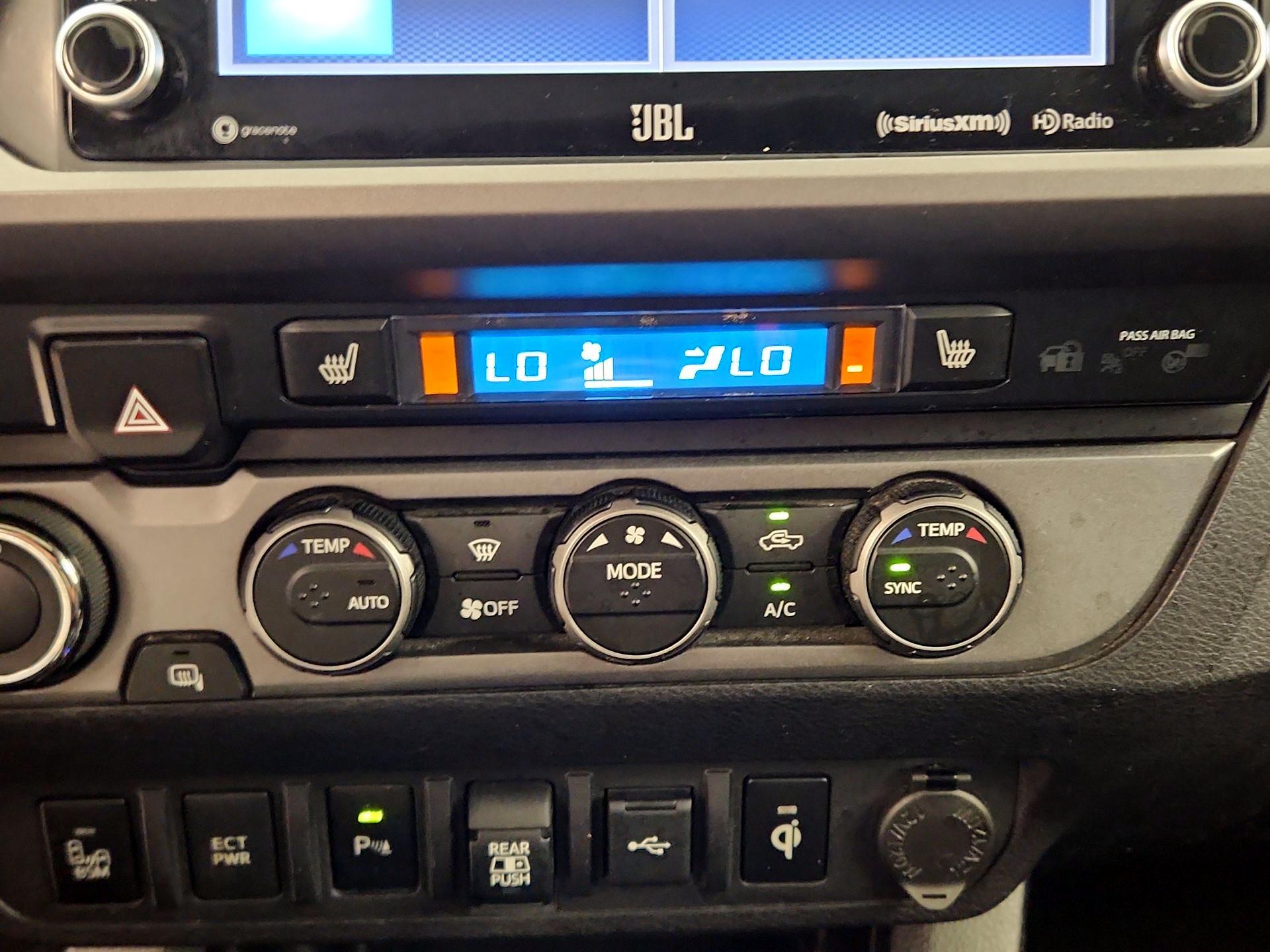 Thumbnail: 2022 Toyota Tacoma - 17