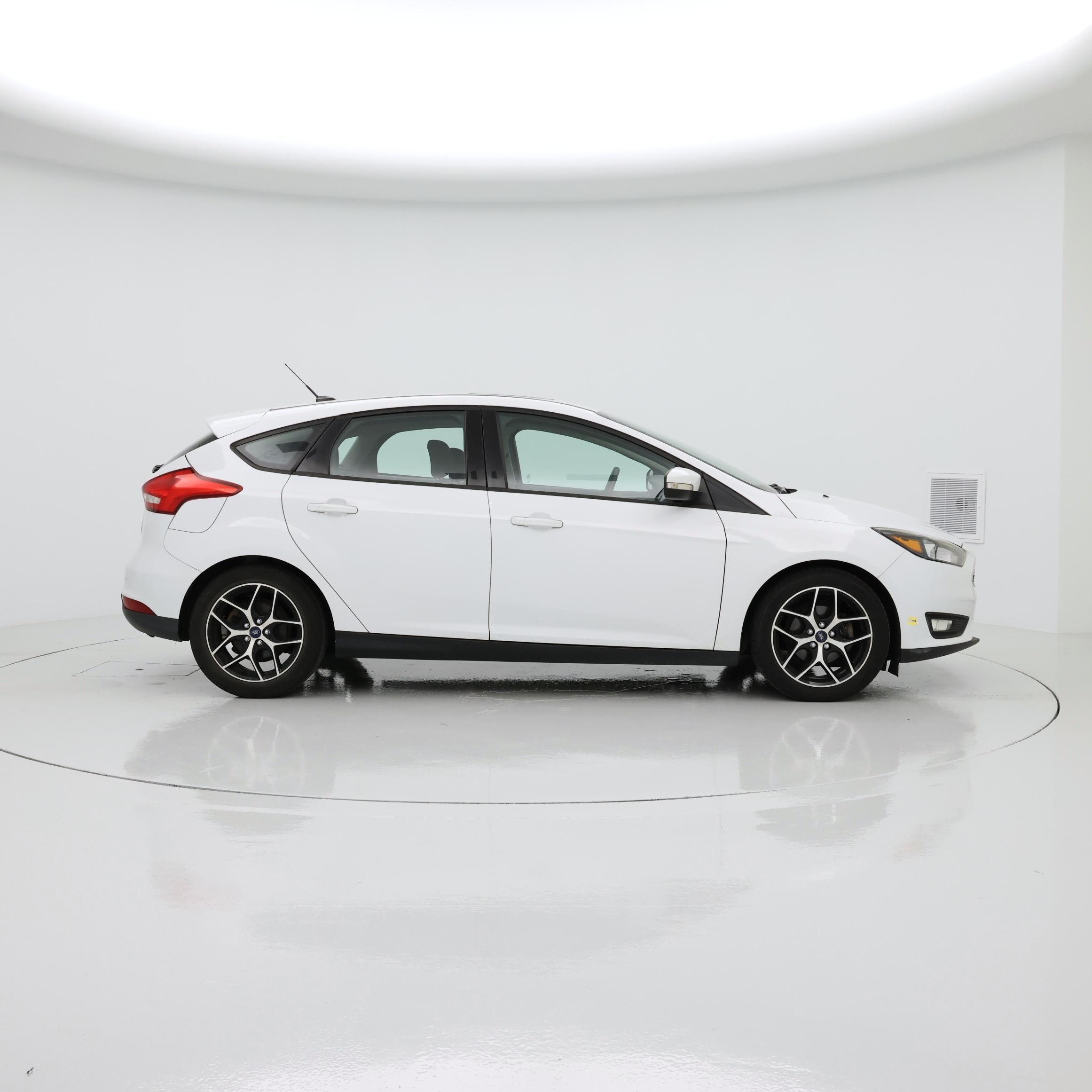 Thumbnail: 2018 Ford Focus - 7