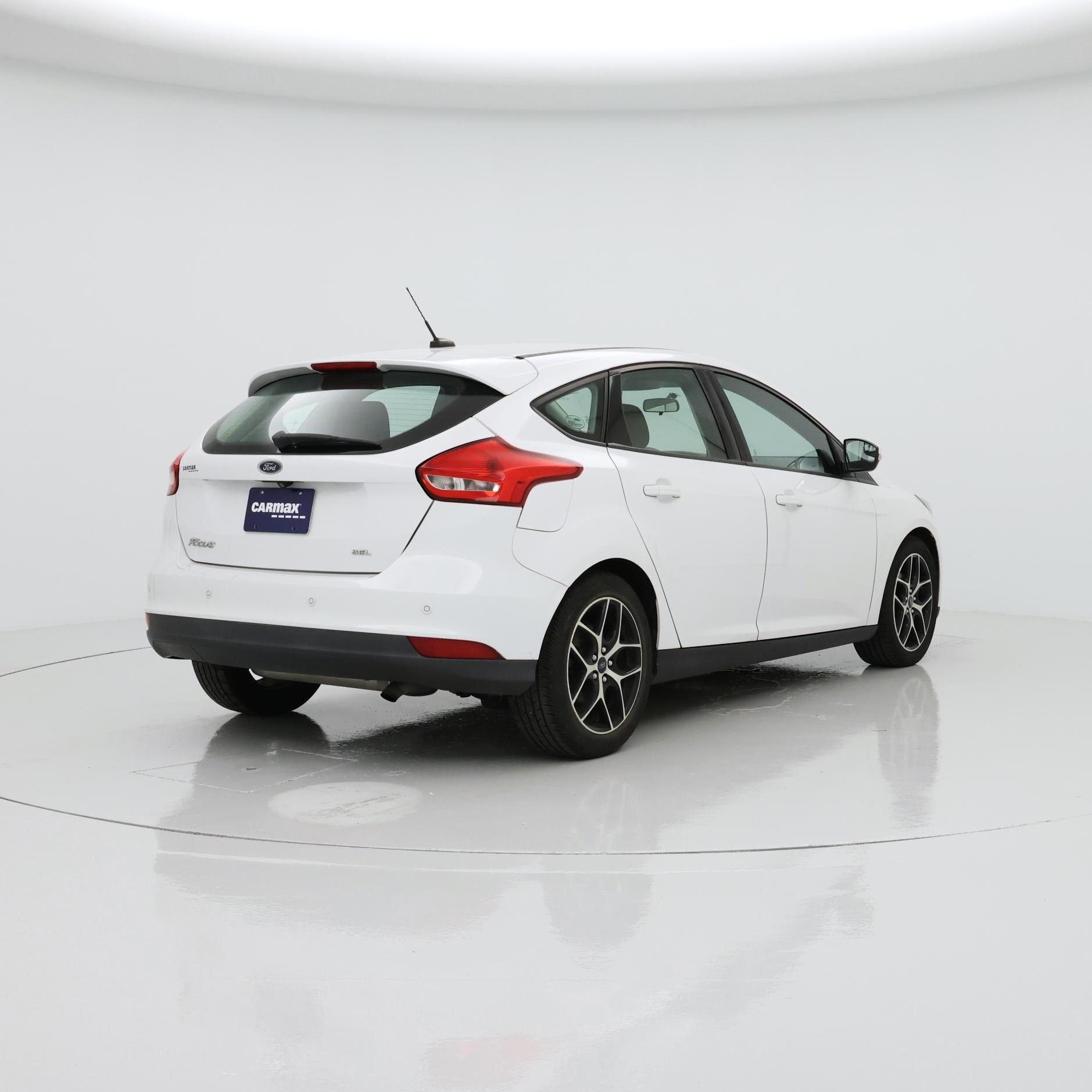 Thumbnail: 2018 Ford Focus - 8