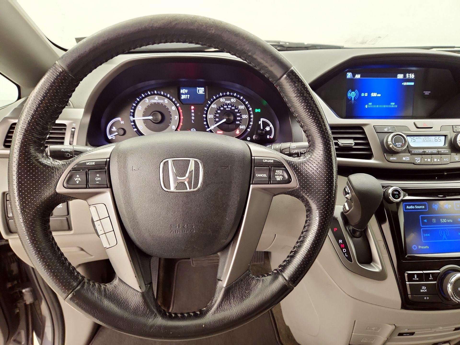 Thumbnail: 2015 Honda Odyssey - 10