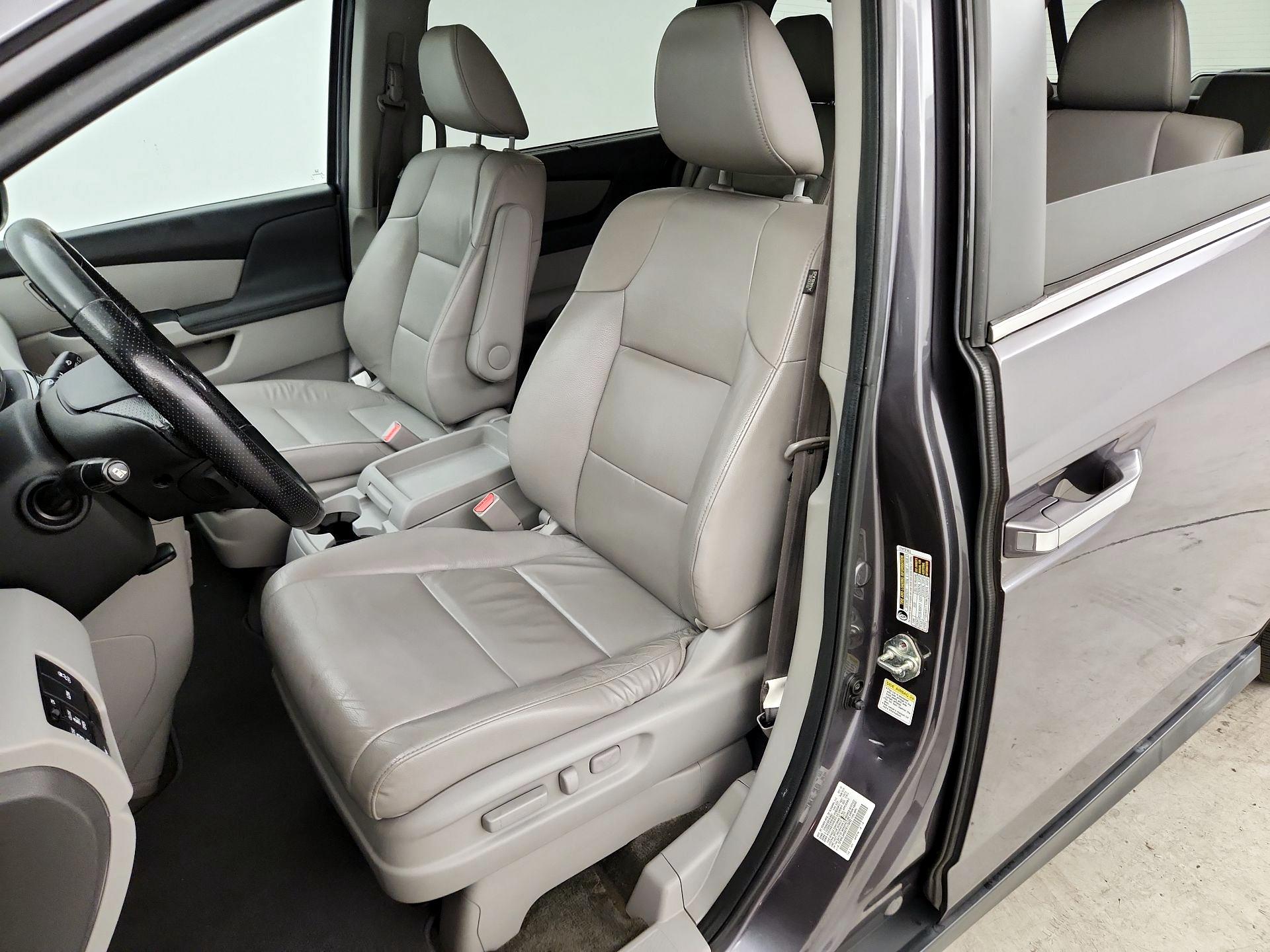 Thumbnail: 2015 Honda Odyssey - 11