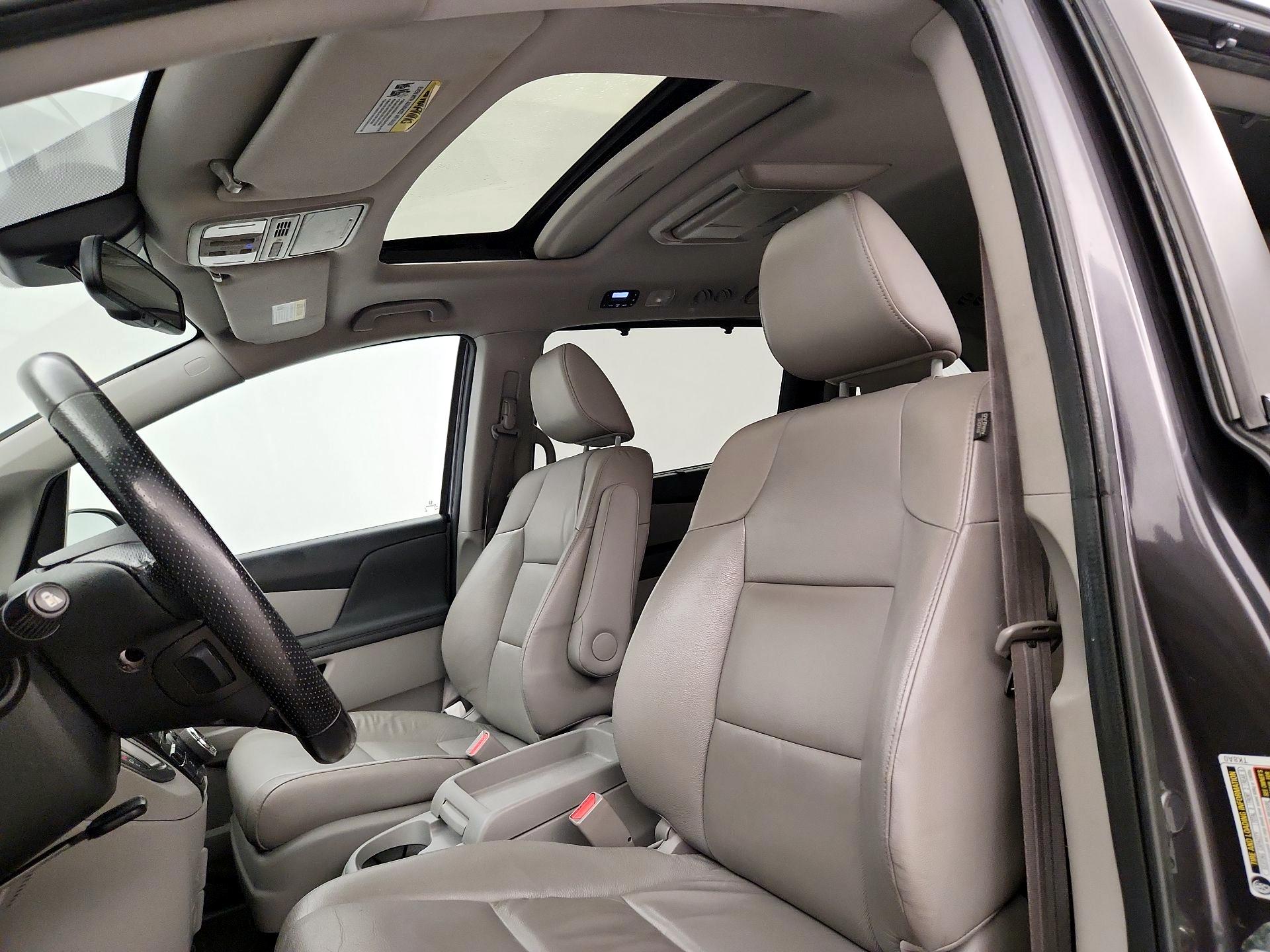 Thumbnail: 2015 Honda Odyssey - 19