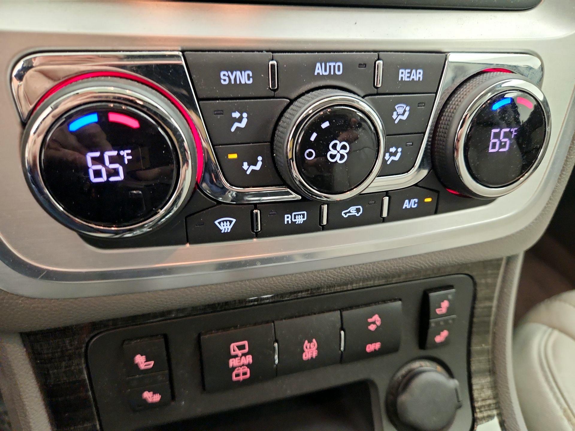 Thumbnail: 2014 GMC Acadia - 17