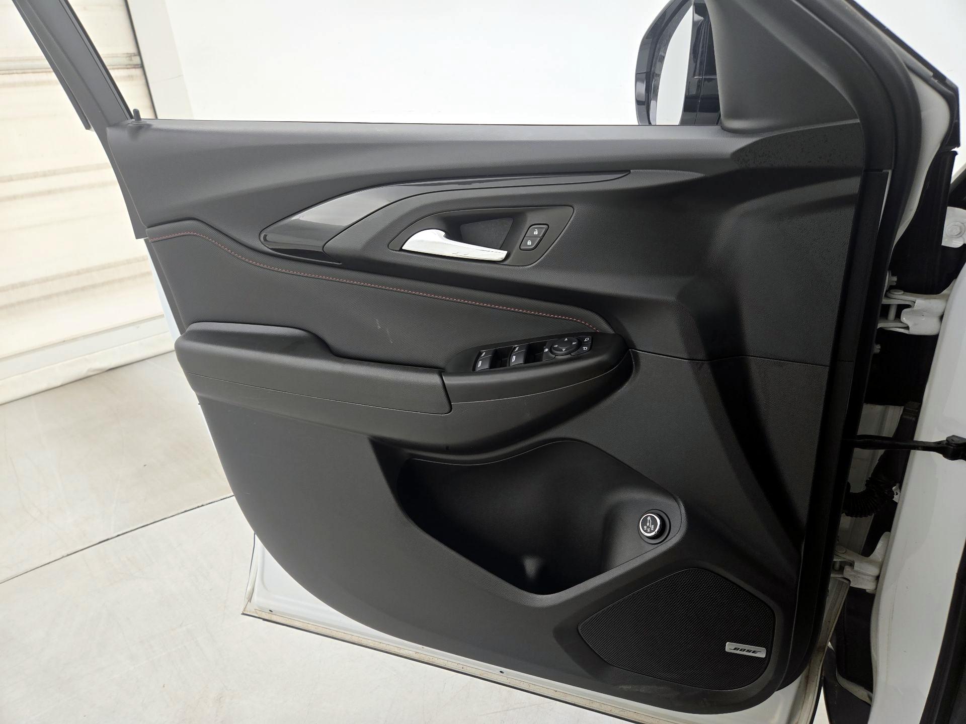 Thumbnail: 2023 Chevrolet TrailBlazer - 12