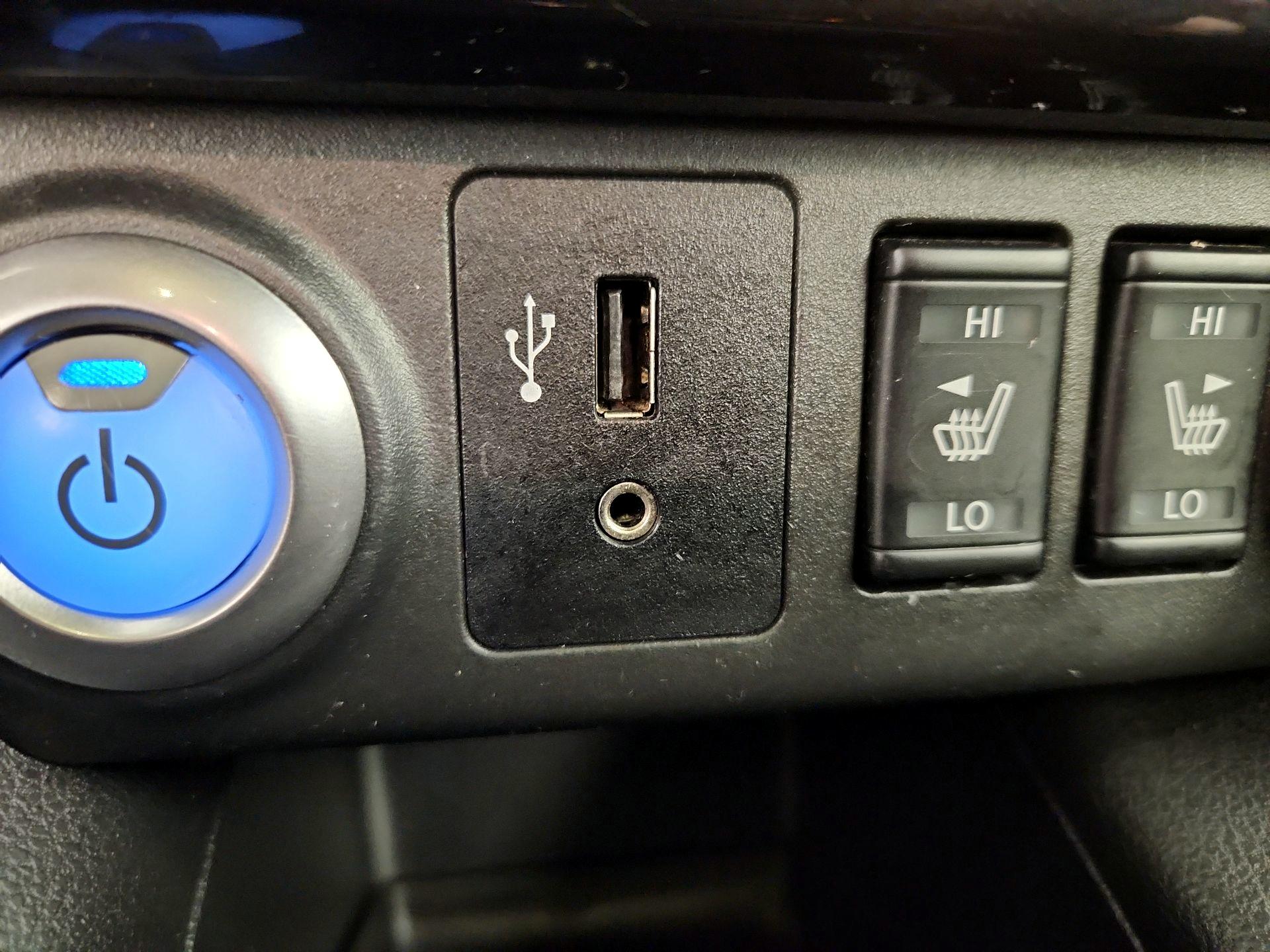 Thumbnail: 2019 Nissan Leaf - 19