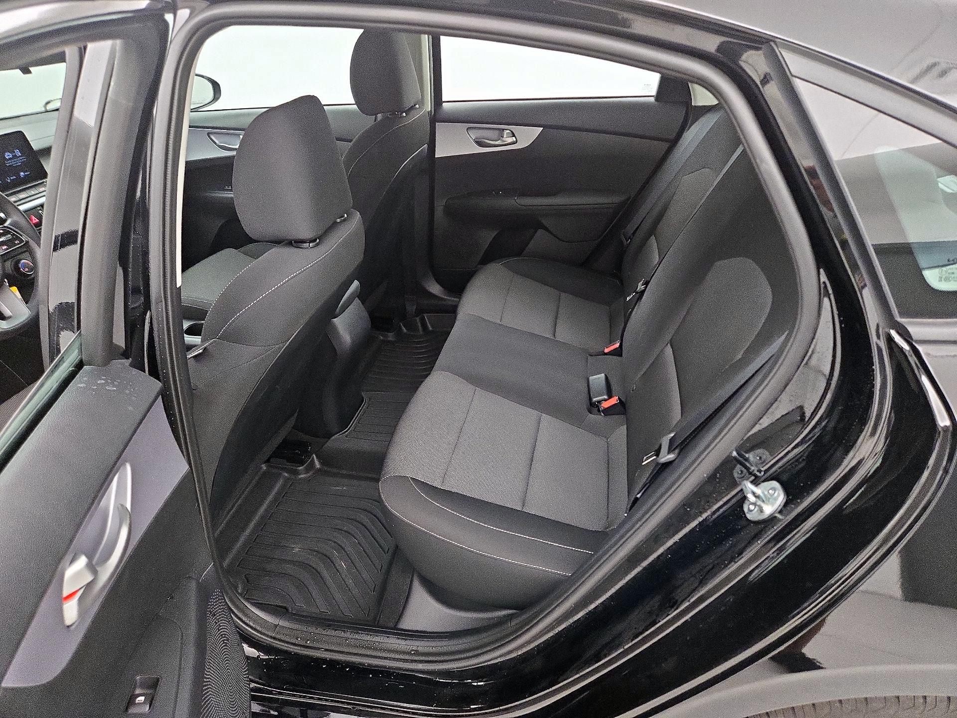 Thumbnail: 2024 Kia Forte - 19