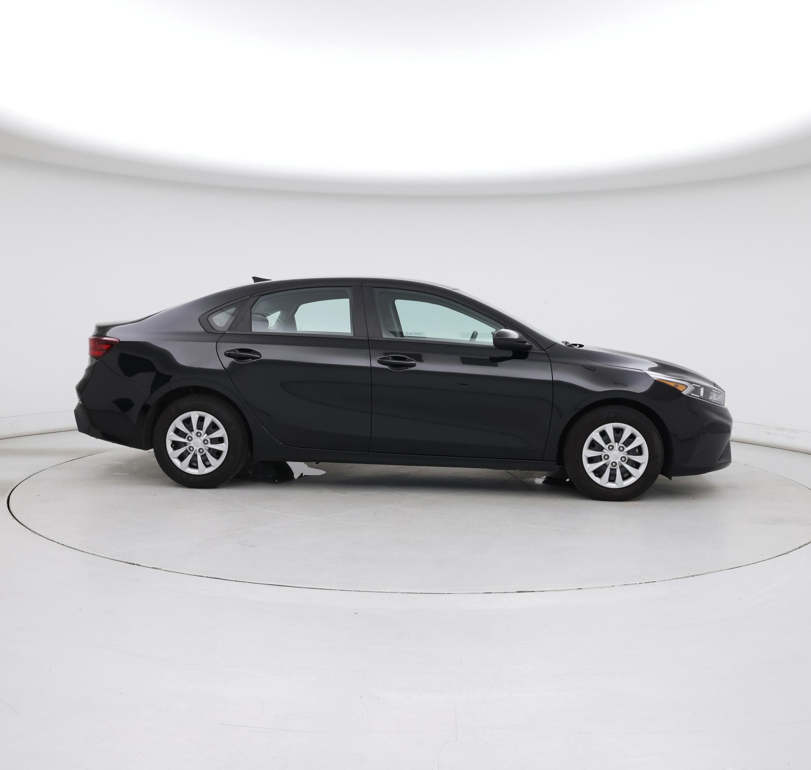 Thumbnail: 2024 Kia Forte - 7