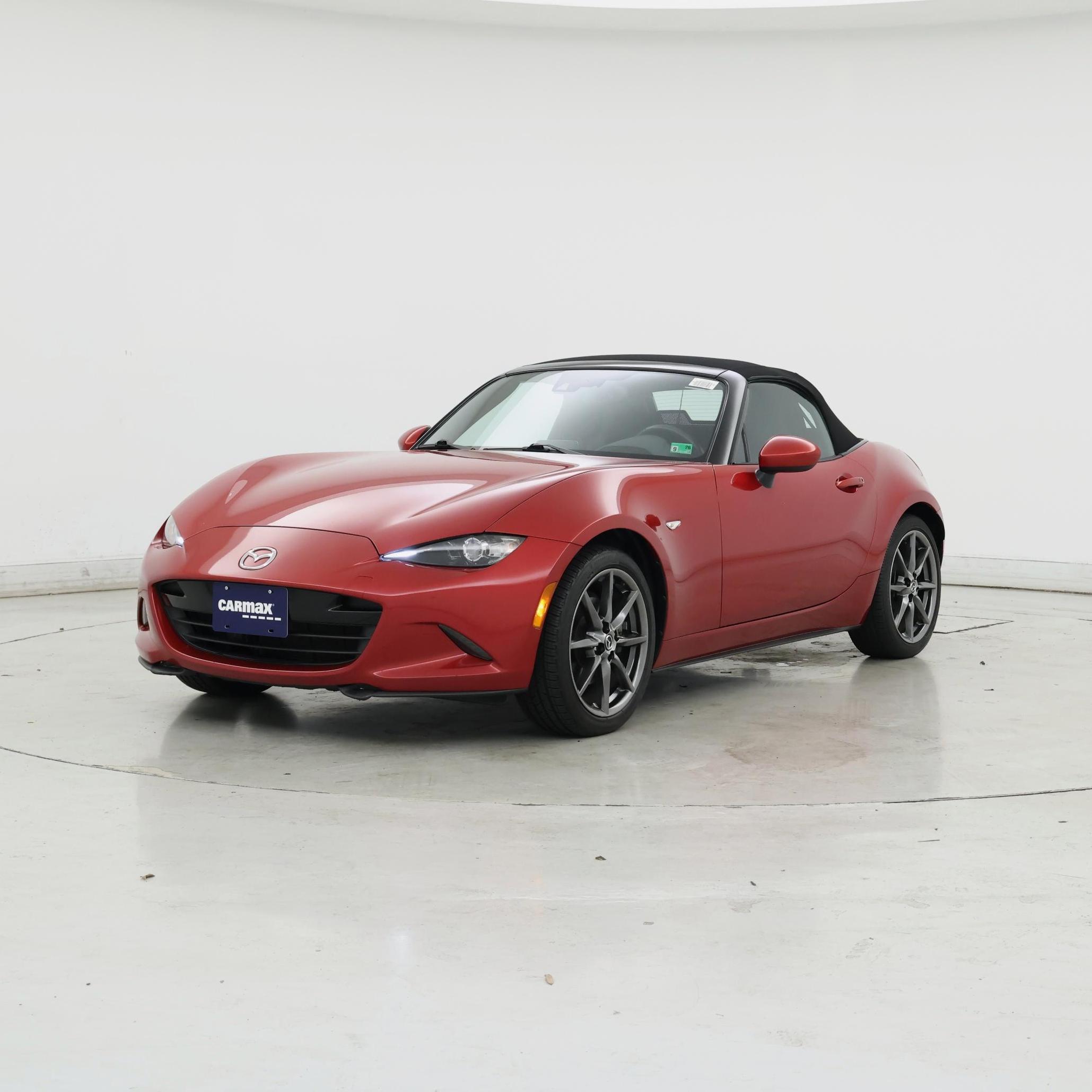 Thumbnail: 2017 Mazda MX-5 Miata - 4